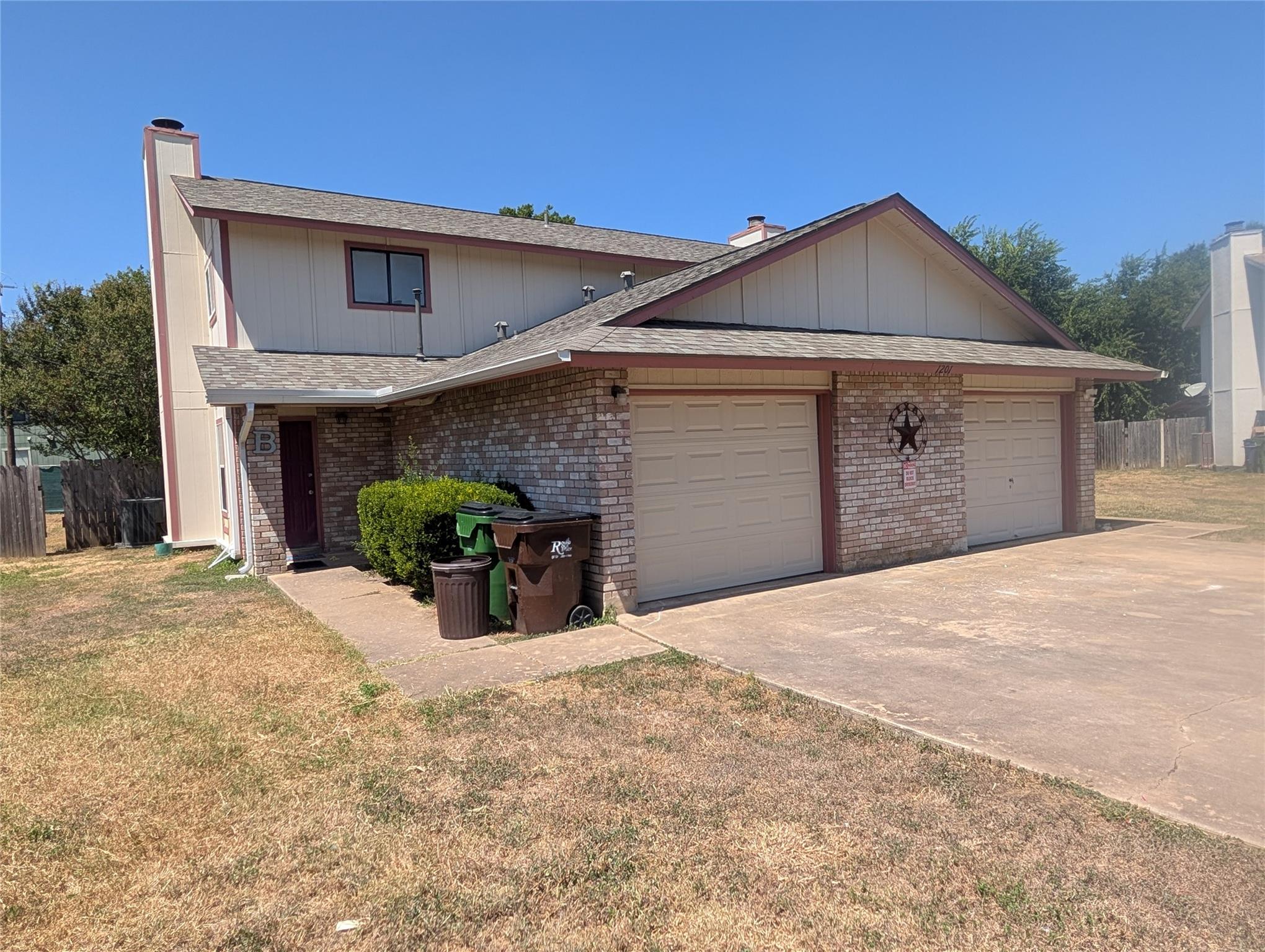 1201 Doreen Ct #b Property Photo 1