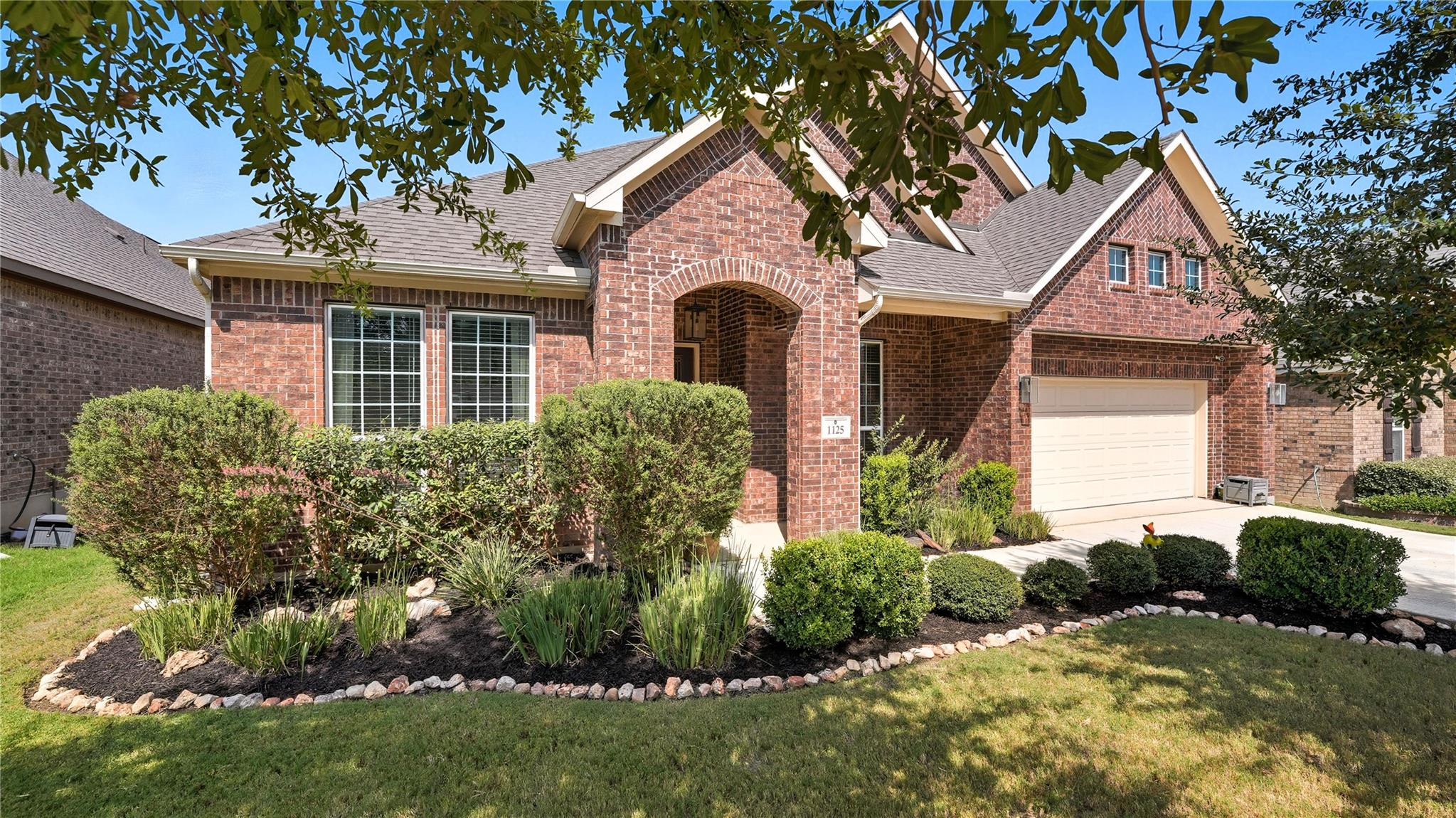 1125 Limestone Way Property Photo 1