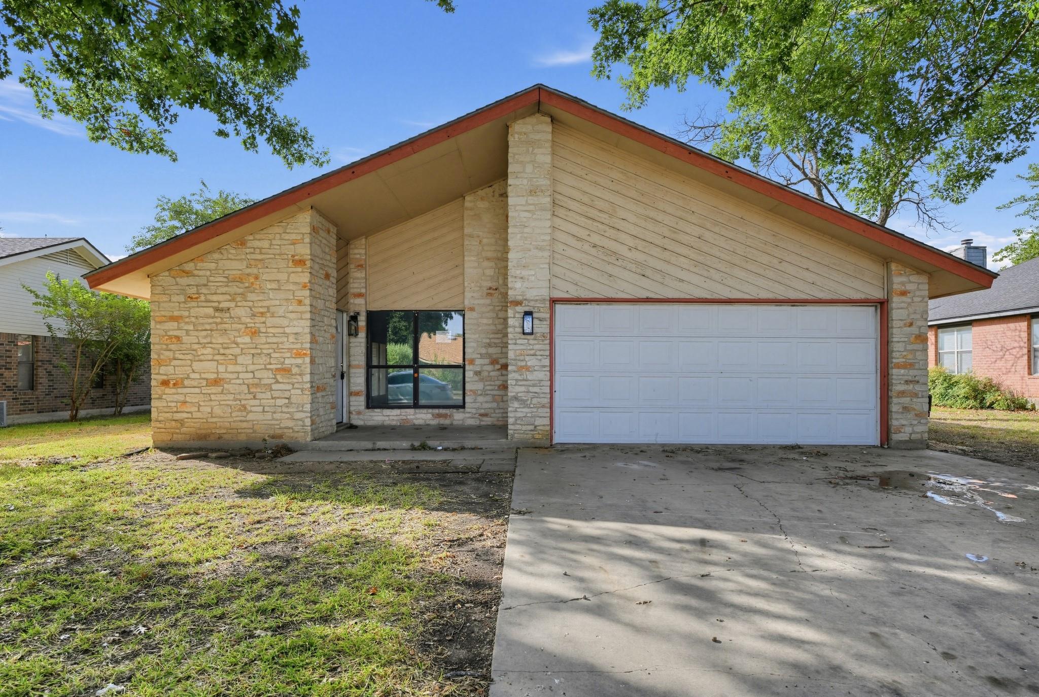 1805 Cedarlawn St Property Photo 1