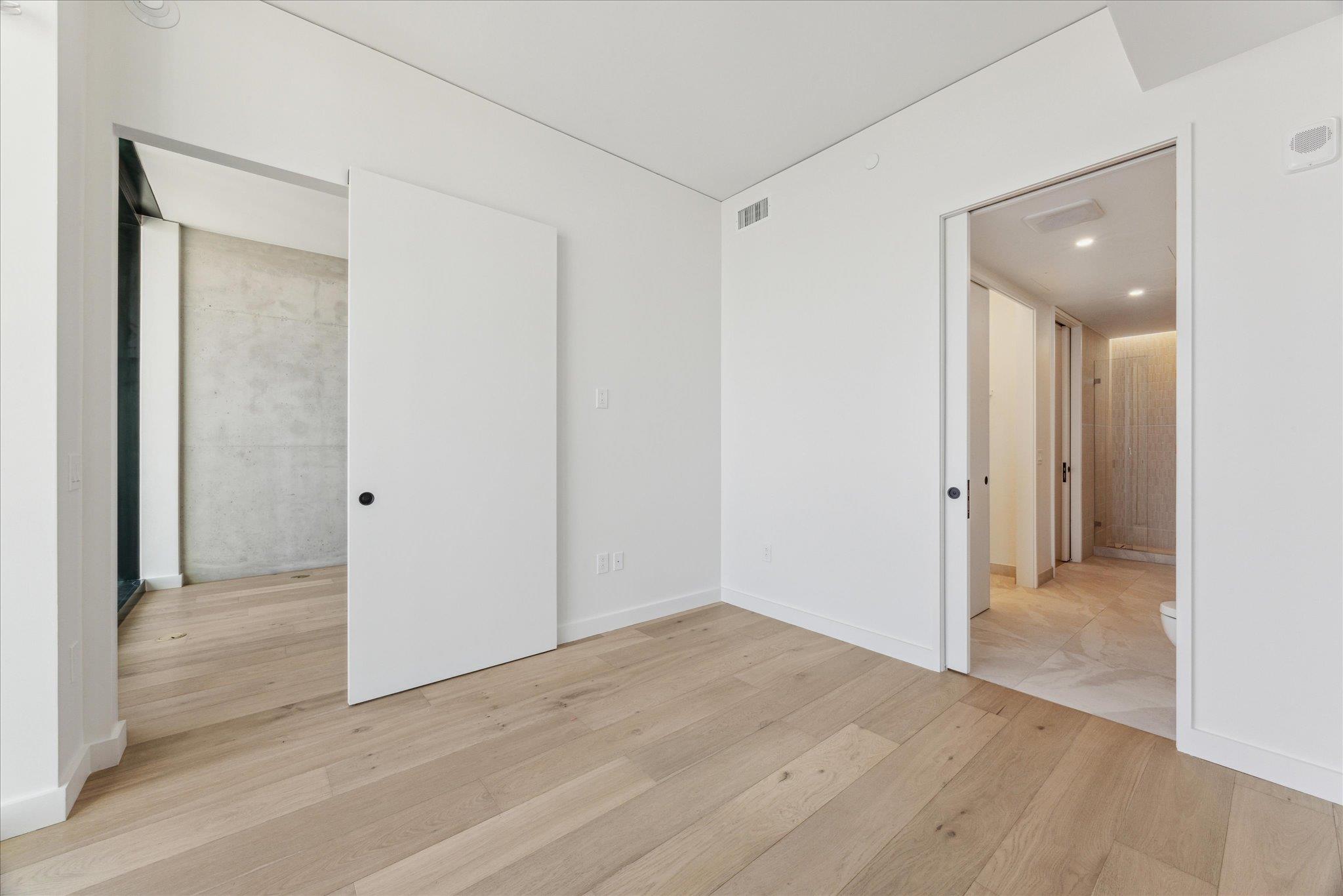 610 Davis St #5006 Property Photo 7