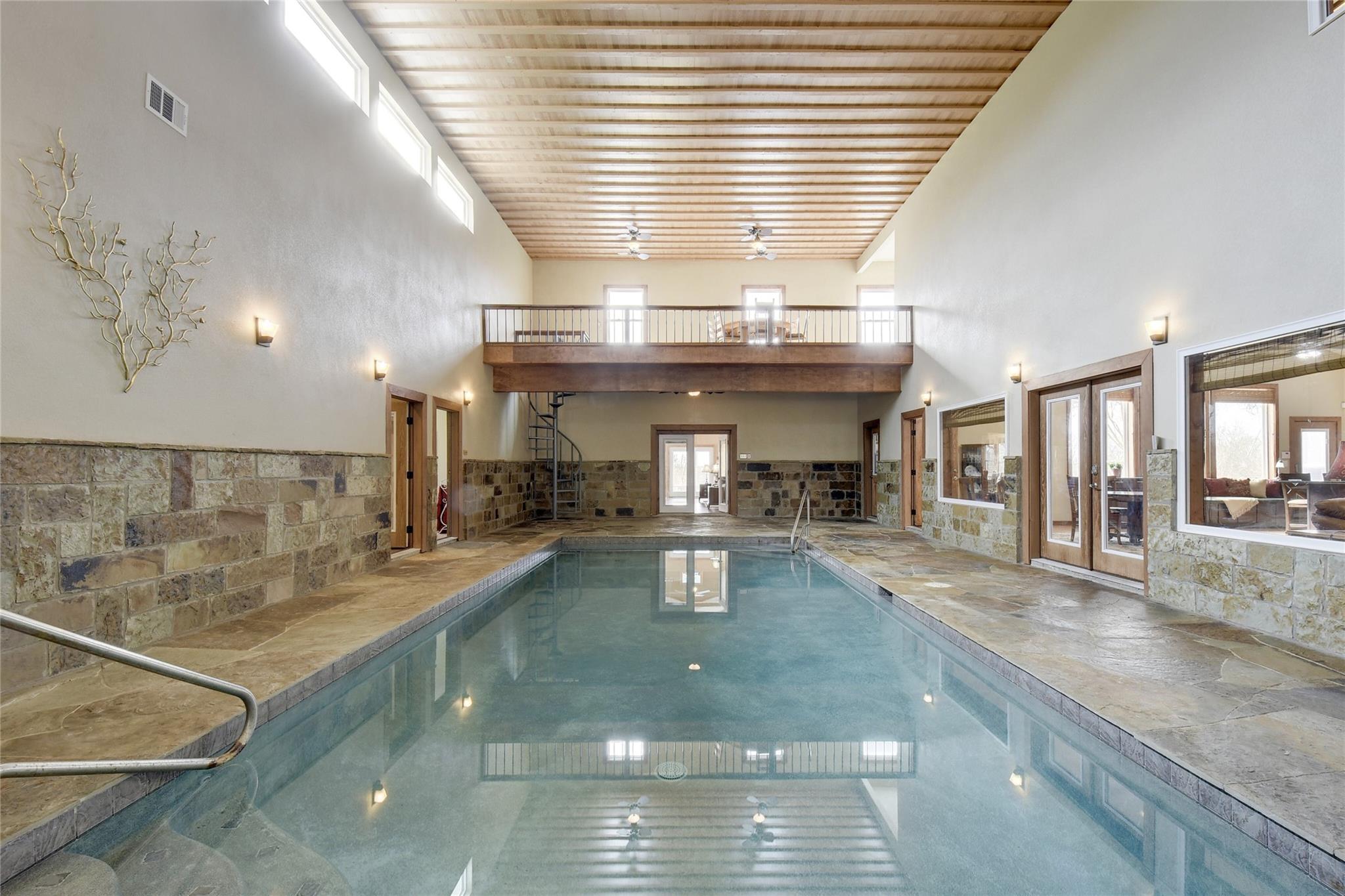 163 El Camino River Rd Property Photo 8