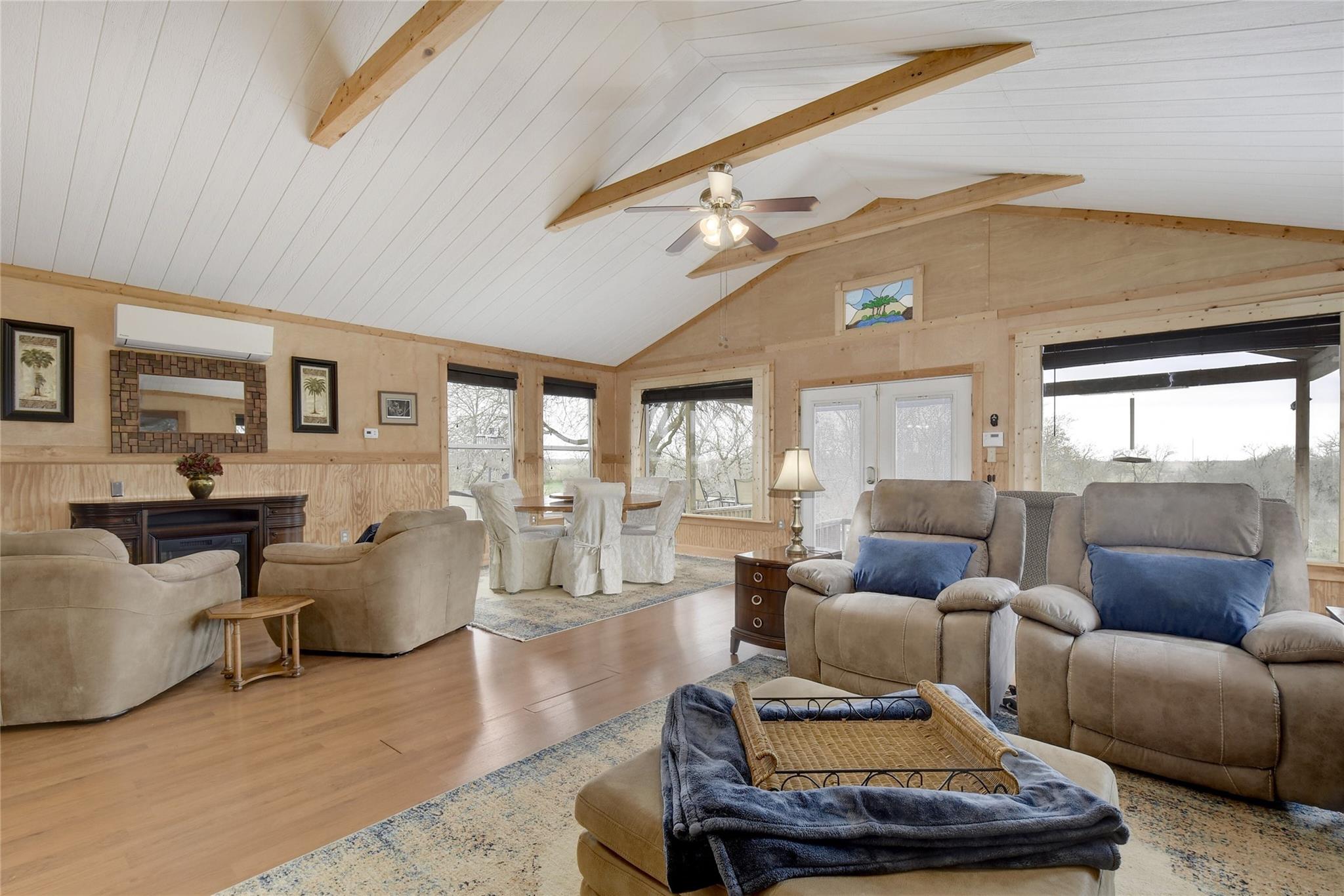 163 El Camino River Rd Property Photo 16