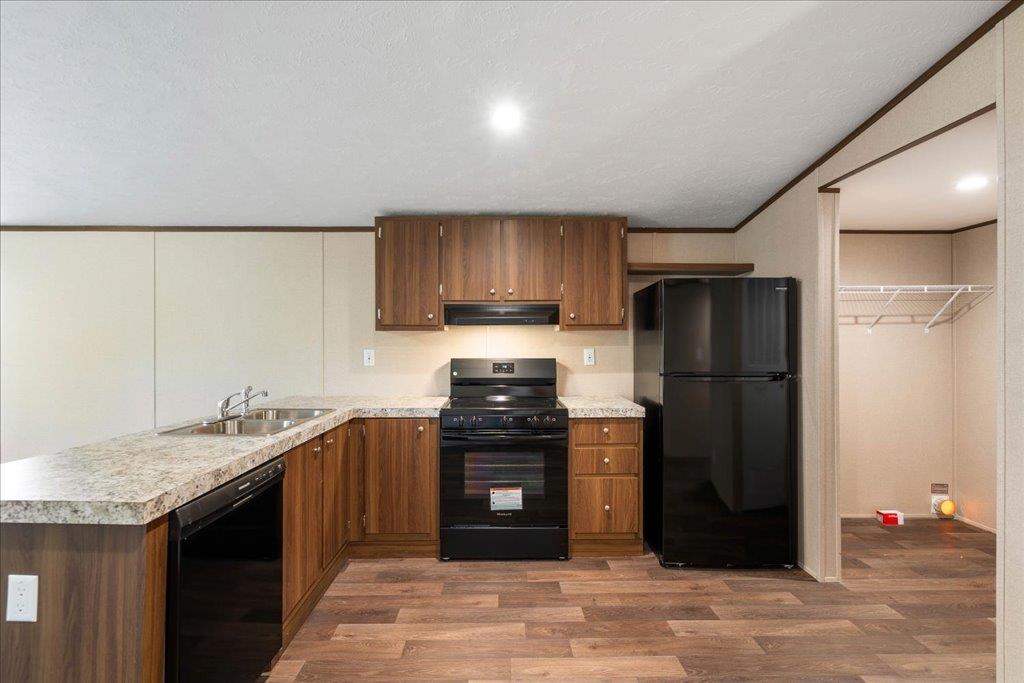 12104 Avis Rd Property Photo 8