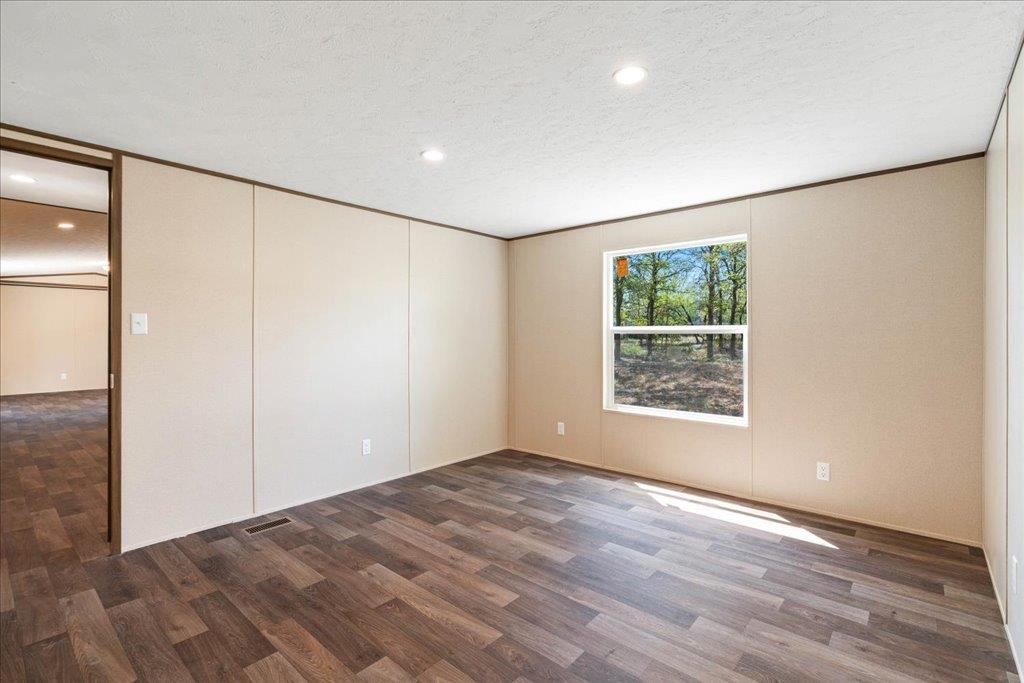 12104 Avis Rd Property Photo 12