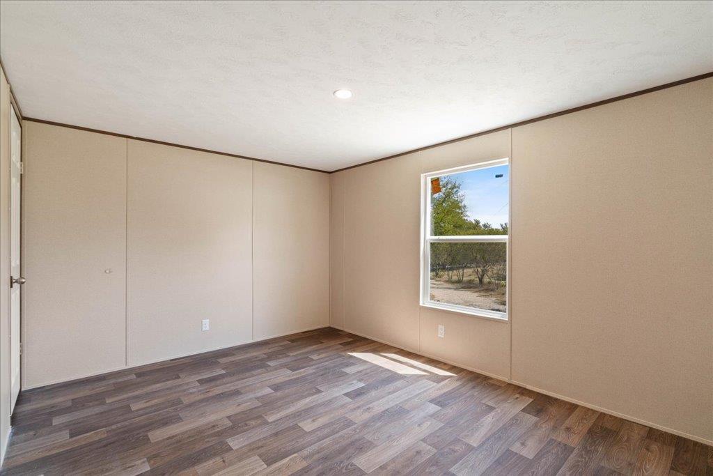 12104 Avis Rd Property Photo 18