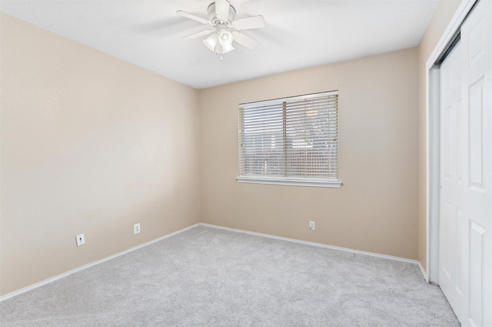 107 Mccarthur Dr Property Photo 8