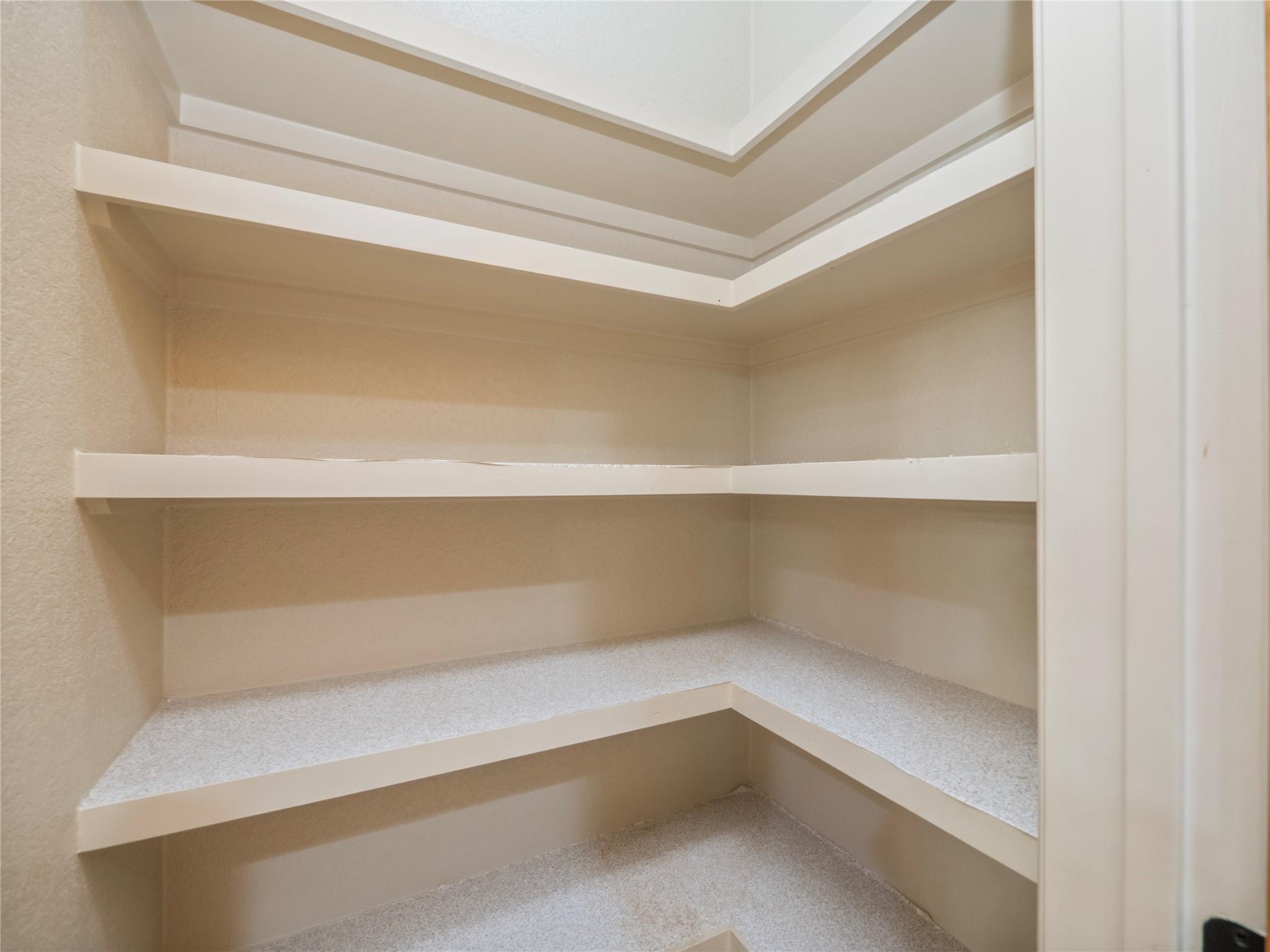 1008 Laurel Oak Cir Property Photo 16
