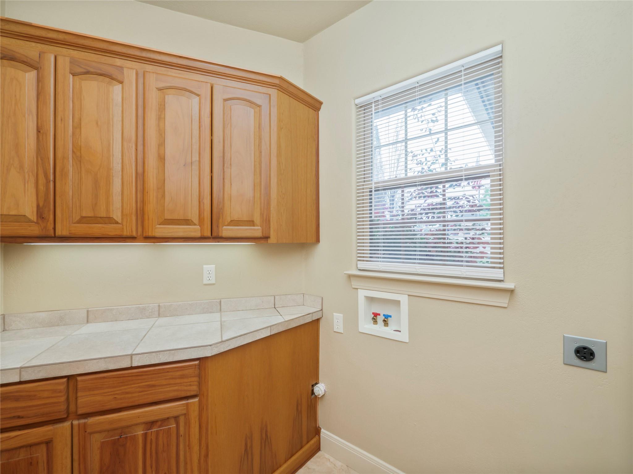 1008 Laurel Oak Cir Property Photo 17