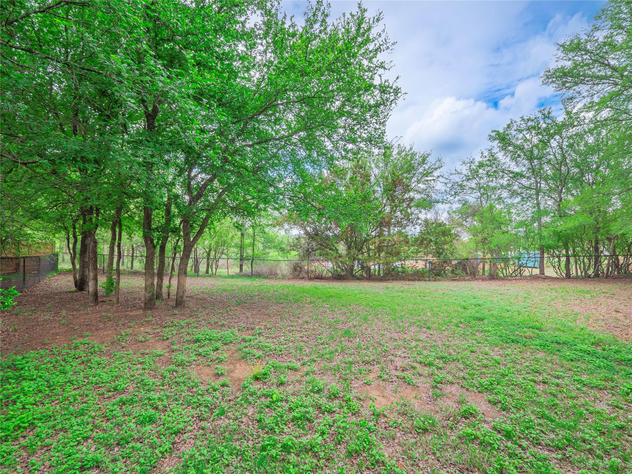 1008 Laurel Oak Cir Property Photo 37