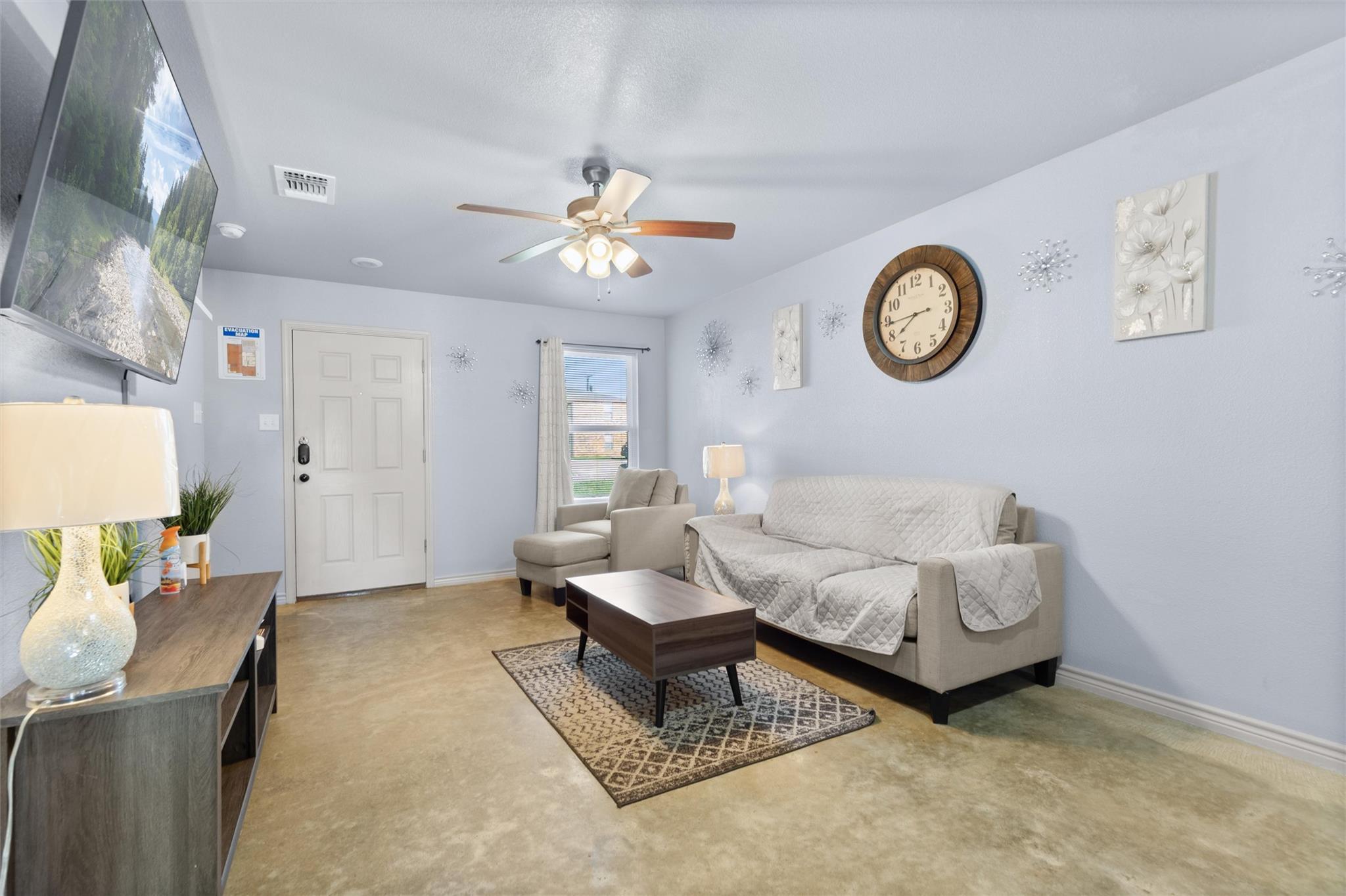 2813 Leroy Cir #a And #b Property Photo 6