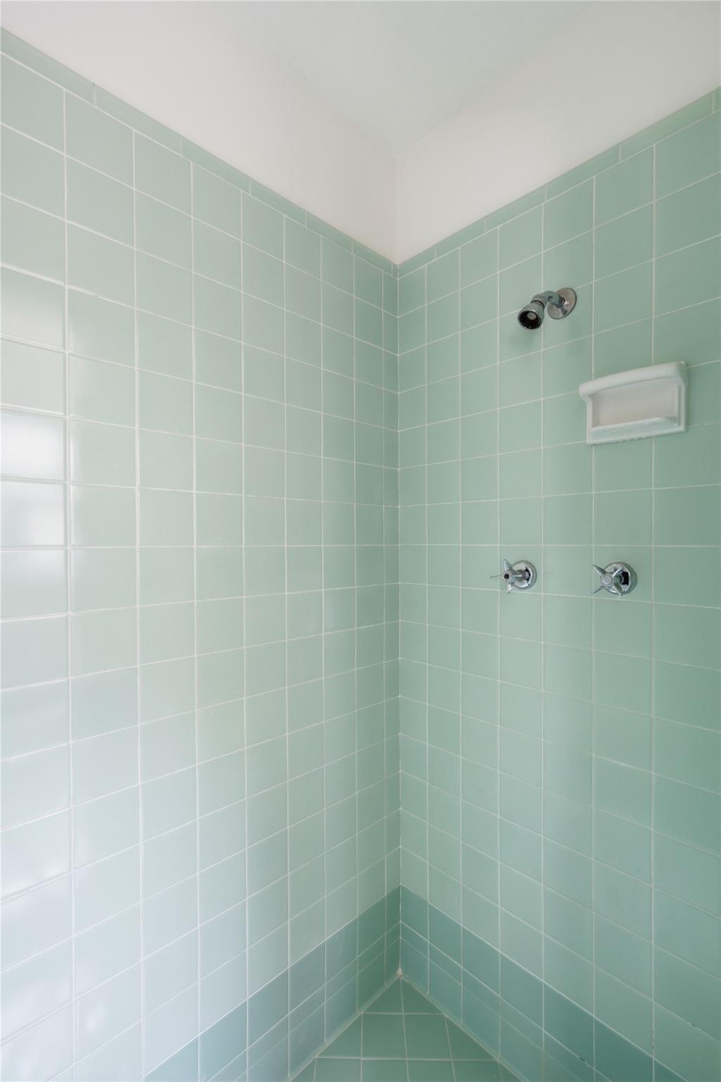 11605 N Oaks Dr Property Photo 12