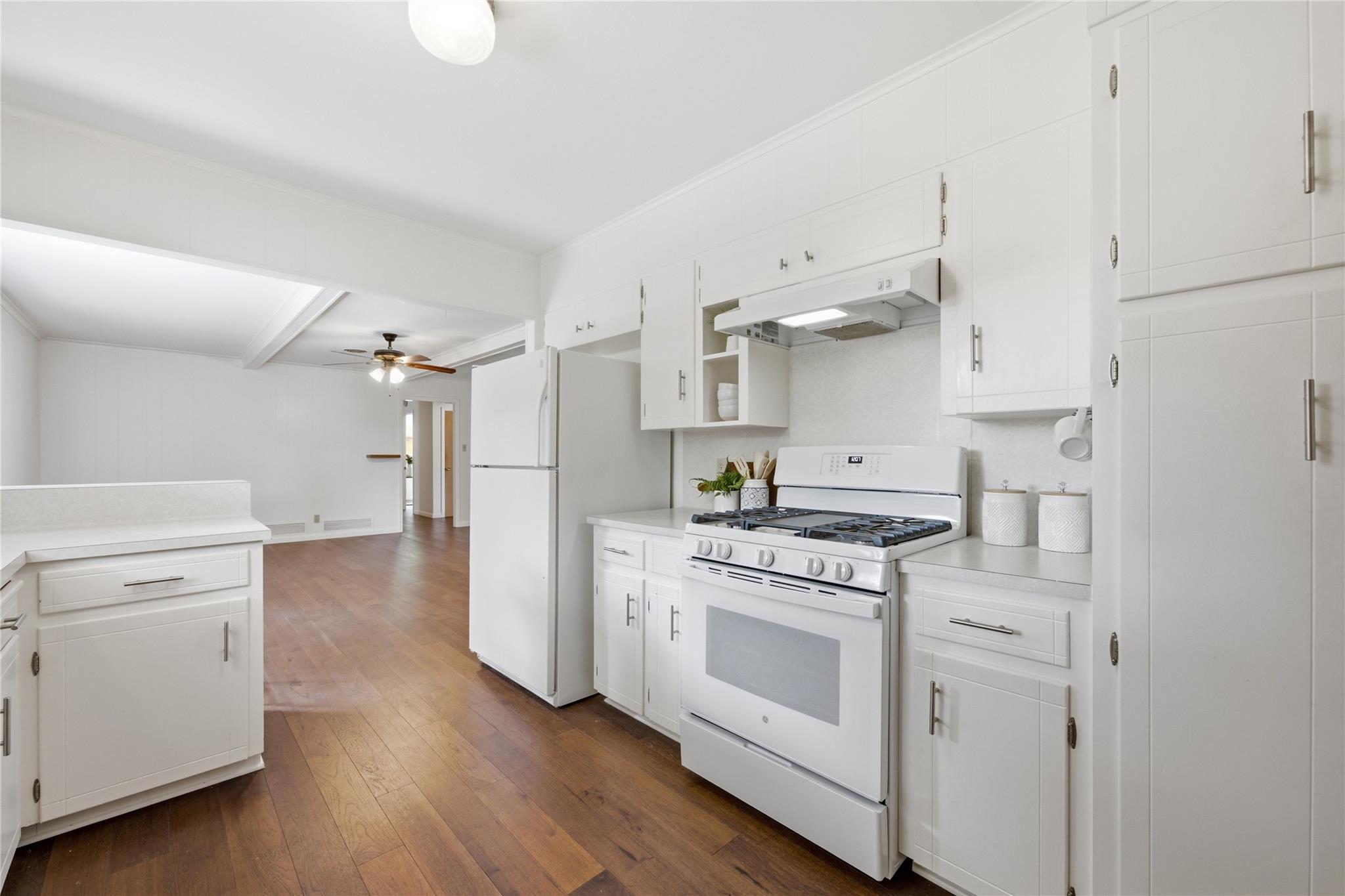 11605 N Oaks Dr Property Photo 15