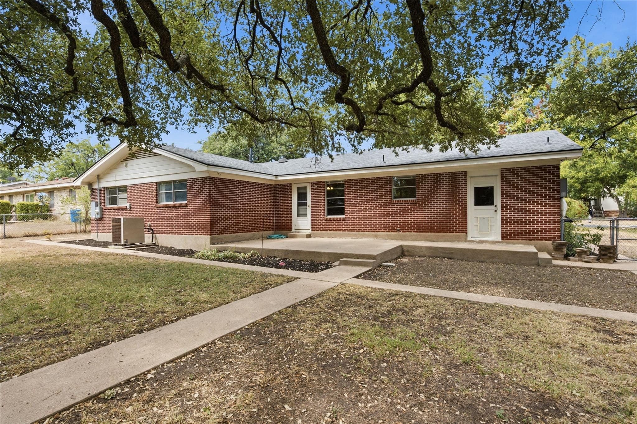 11605 N Oaks Dr Property Photo 35