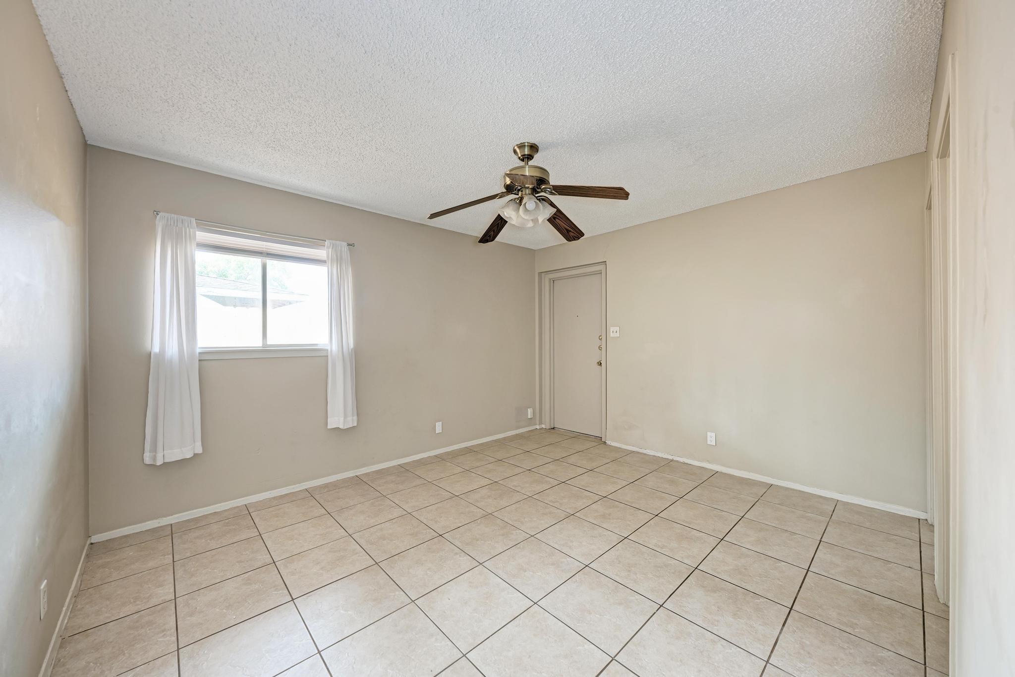 8103 Exmoor Dr #b Property Photo 2