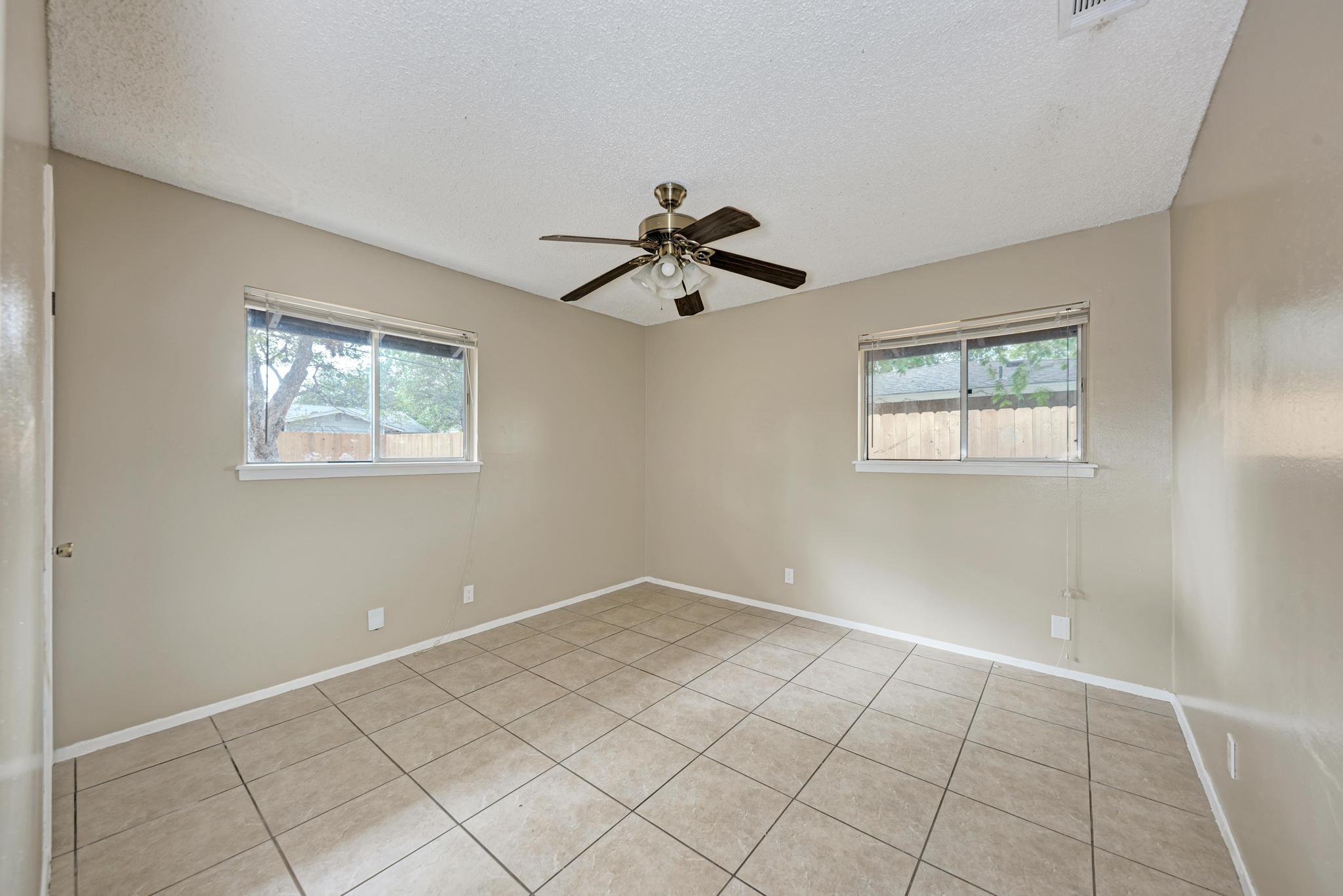 8103 Exmoor Dr #b Property Photo 5