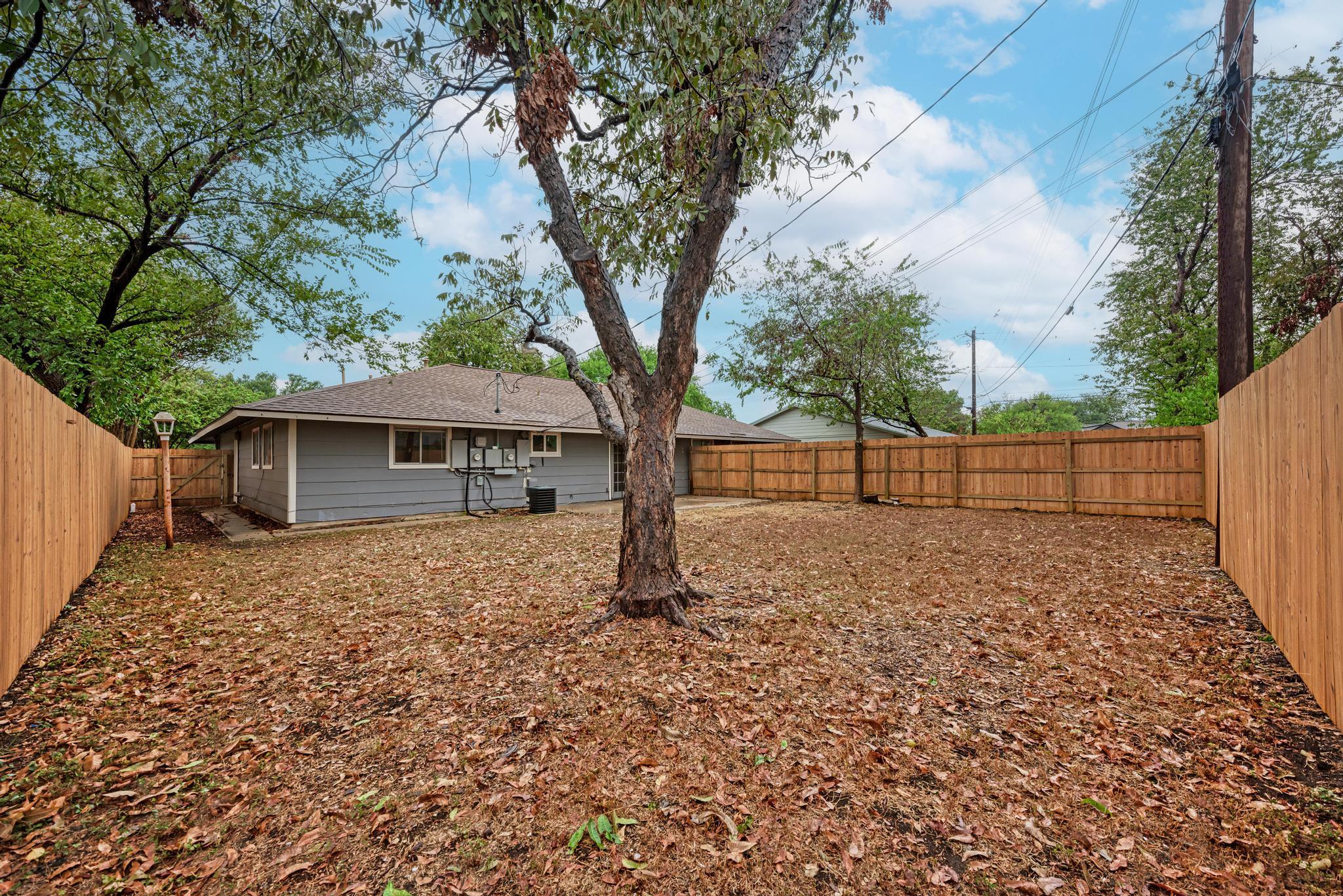 8103 Exmoor Dr #b Property Photo 9