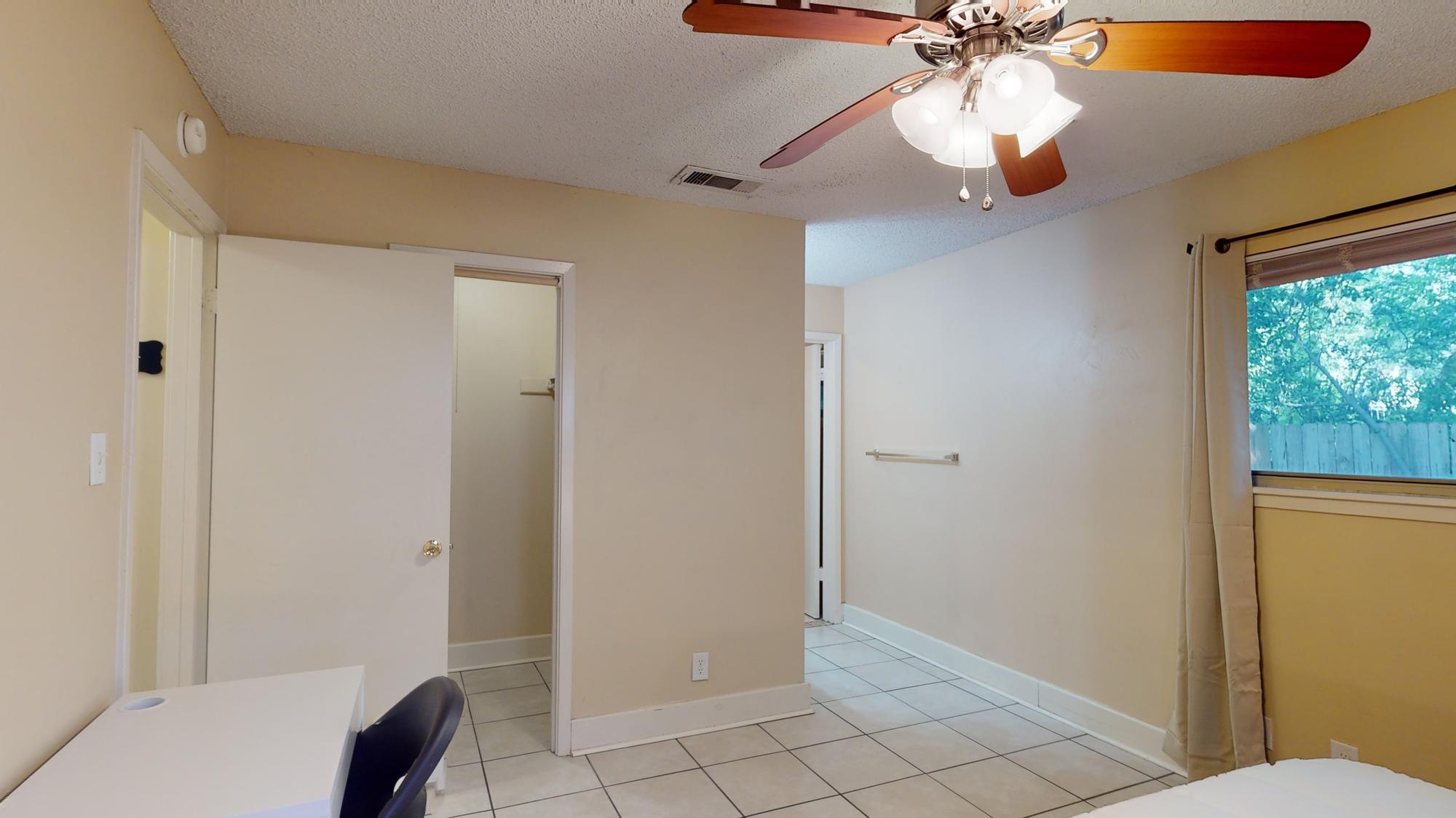 9104 Quail Creek Dr #a Property Photo 12