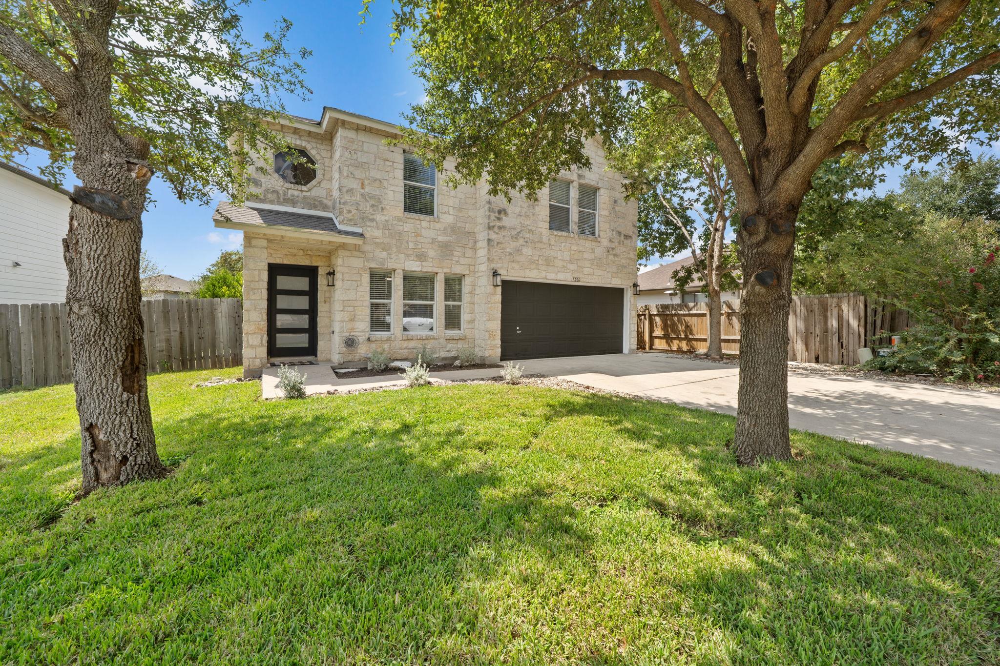 1206 Champion Dr Property Photo 1