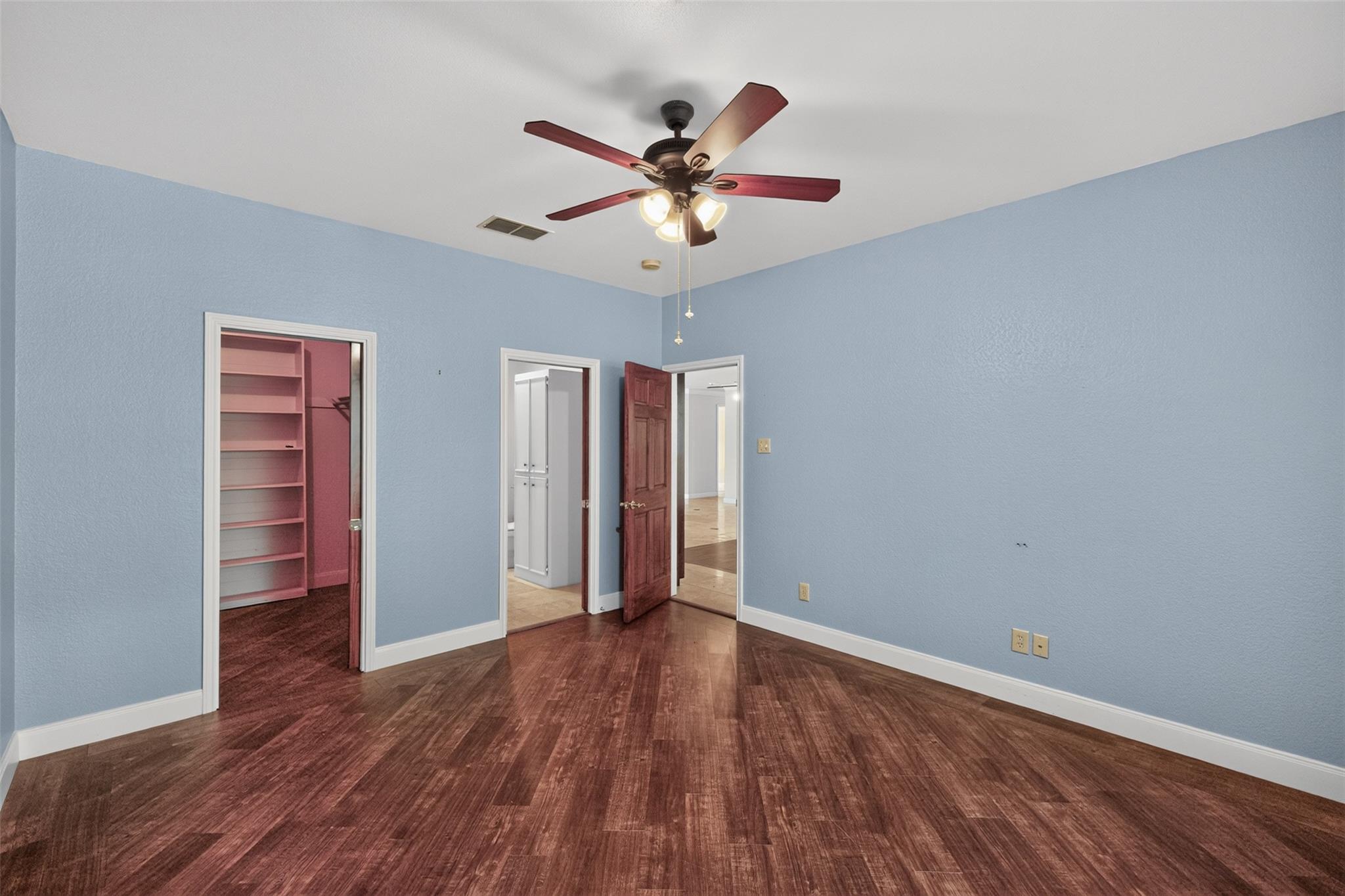 421 W Market St Property Photo 35