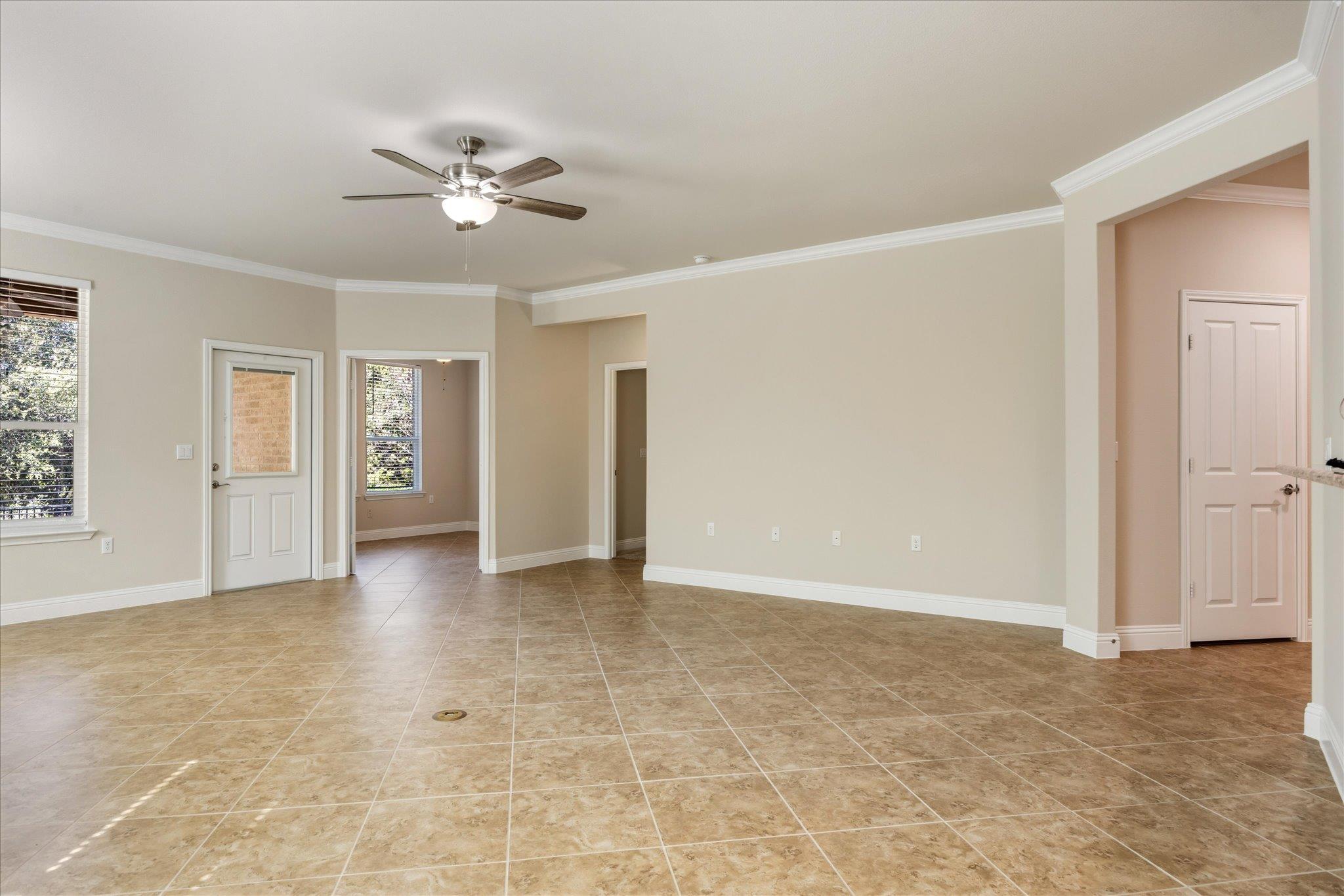 325 Bartlett Peak Dr Property Photo 15