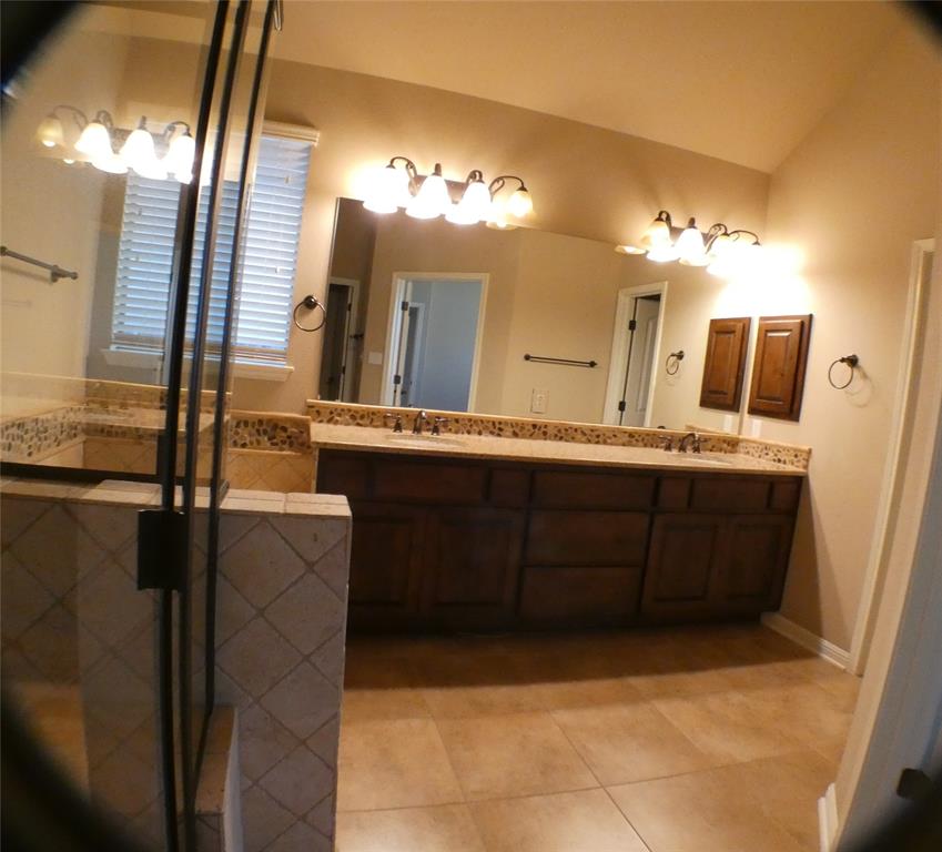 14308 Senia Bnd Property Photo 11