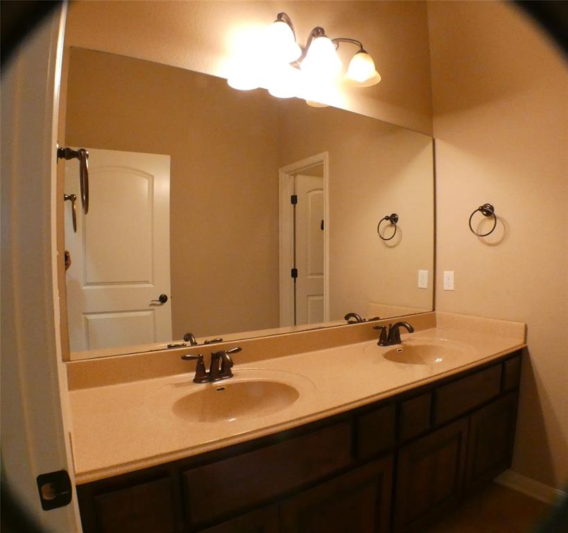 14308 Senia Bnd Property Photo 15
