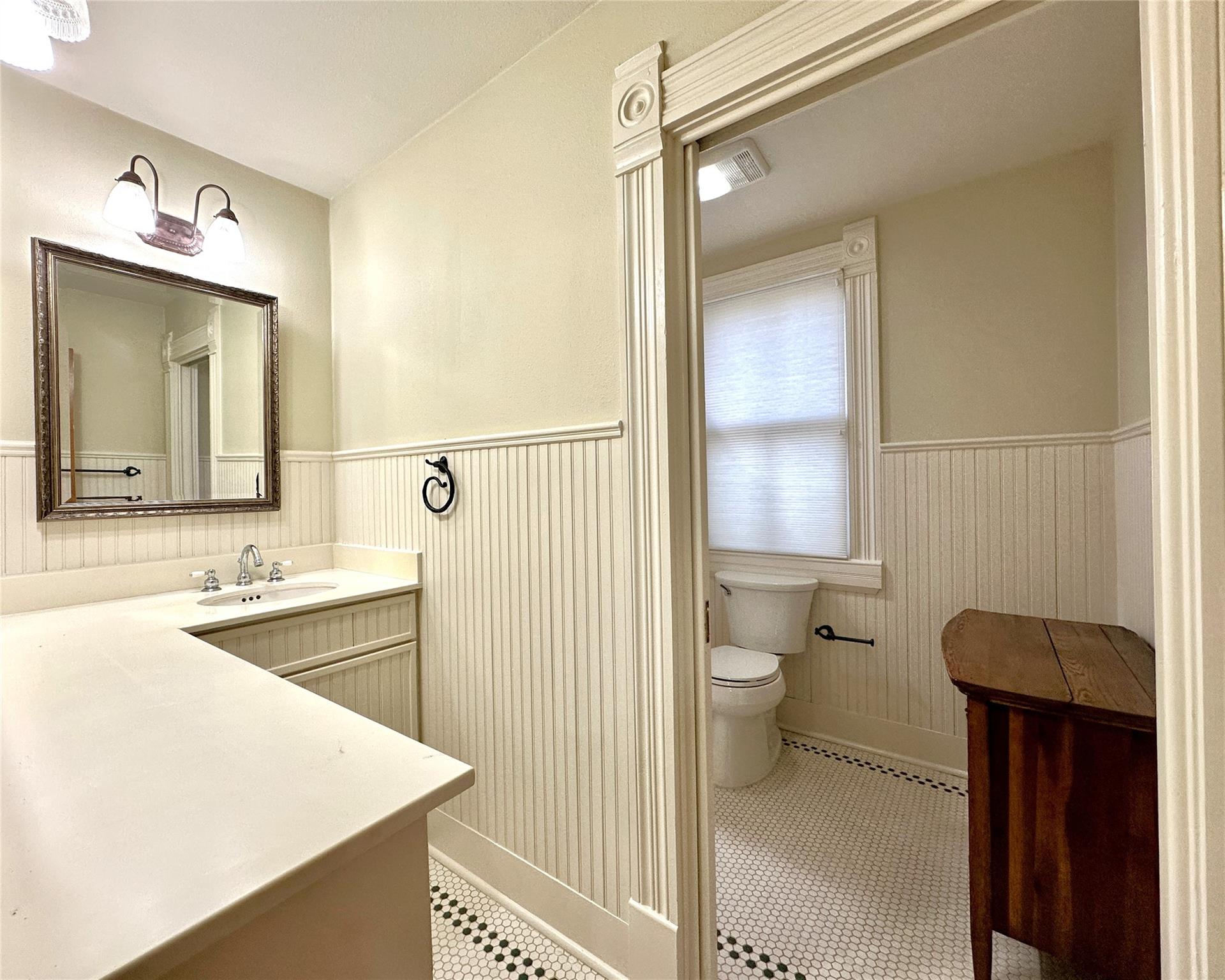 802 Main St Property Photo 12