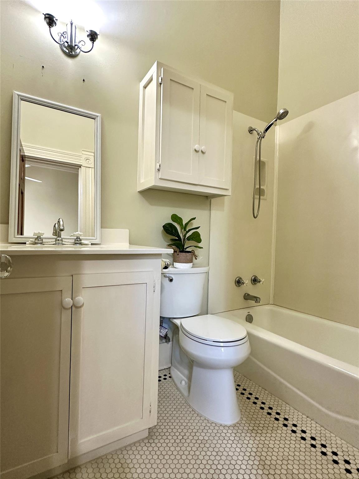 802 Main St Property Photo 16
