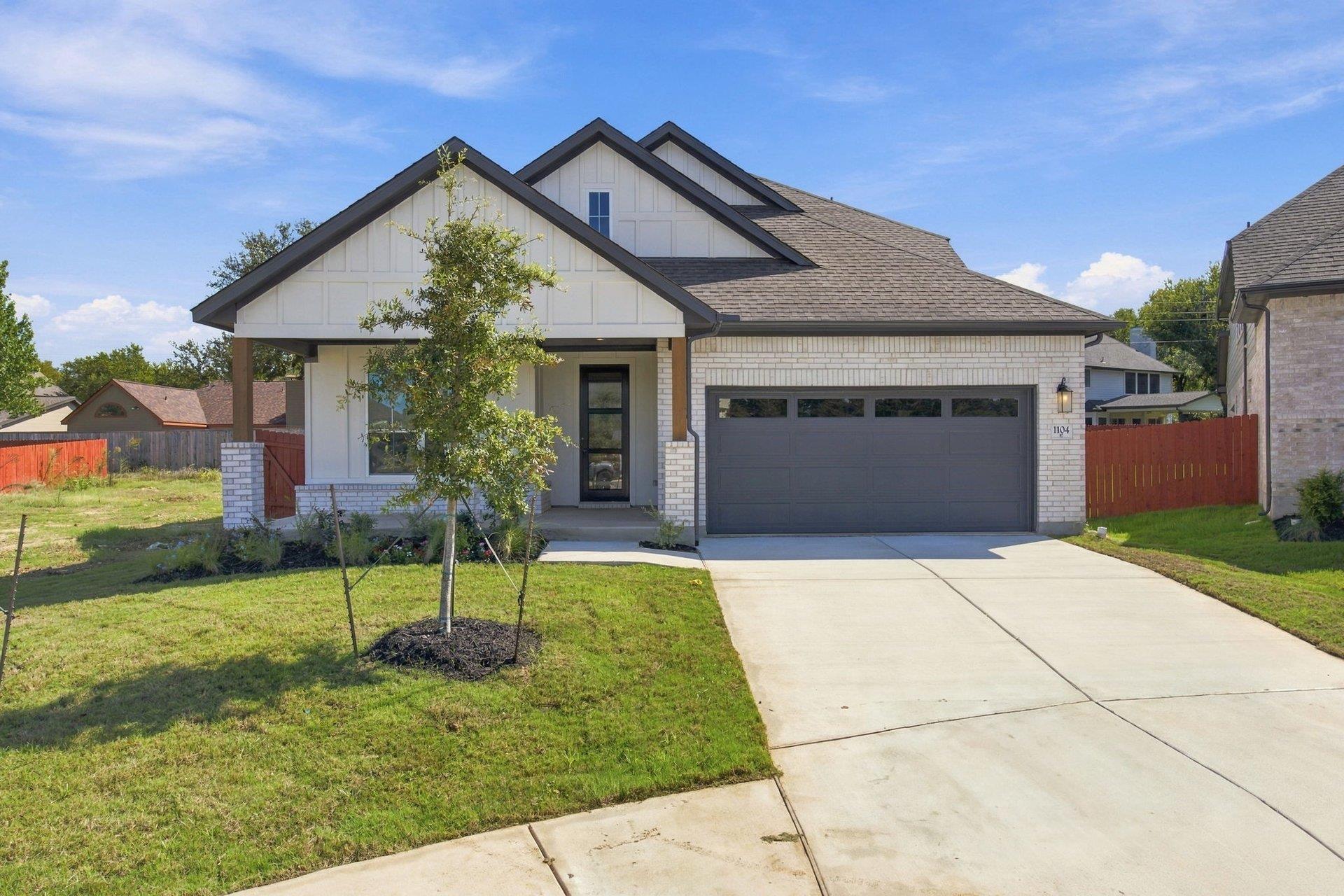 1104 Sonata Pl Property Photo 4