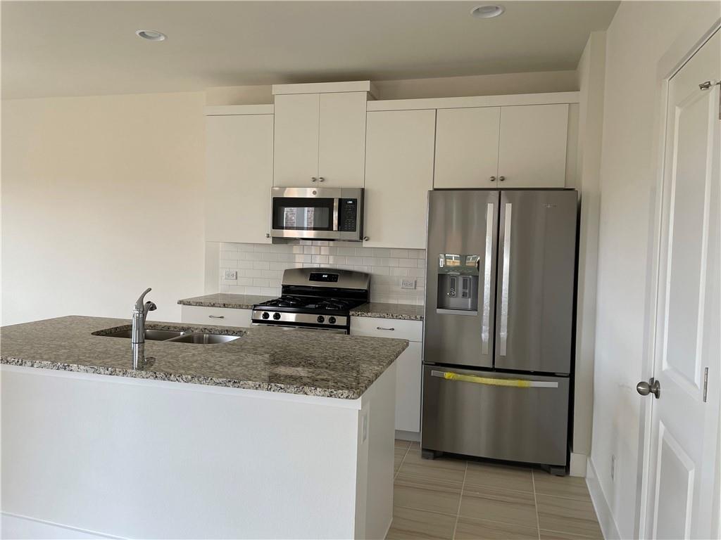 526 White Steppe Way Property Photo 4