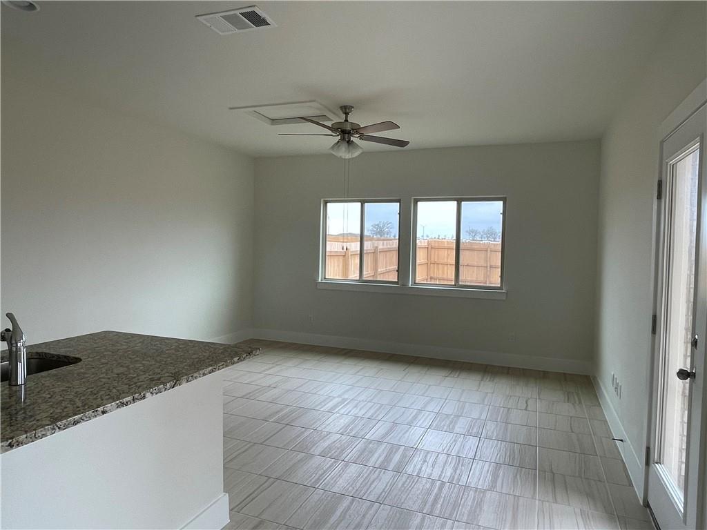 526 White Steppe Way Property Photo 5