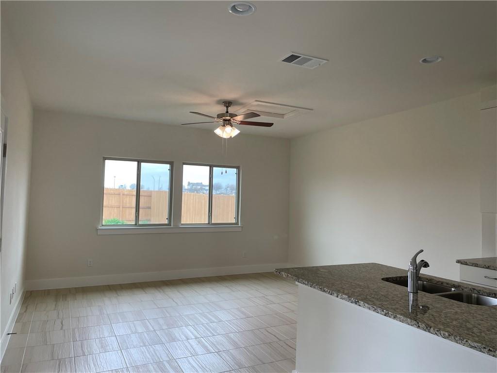 526 White Steppe Way Property Photo 8