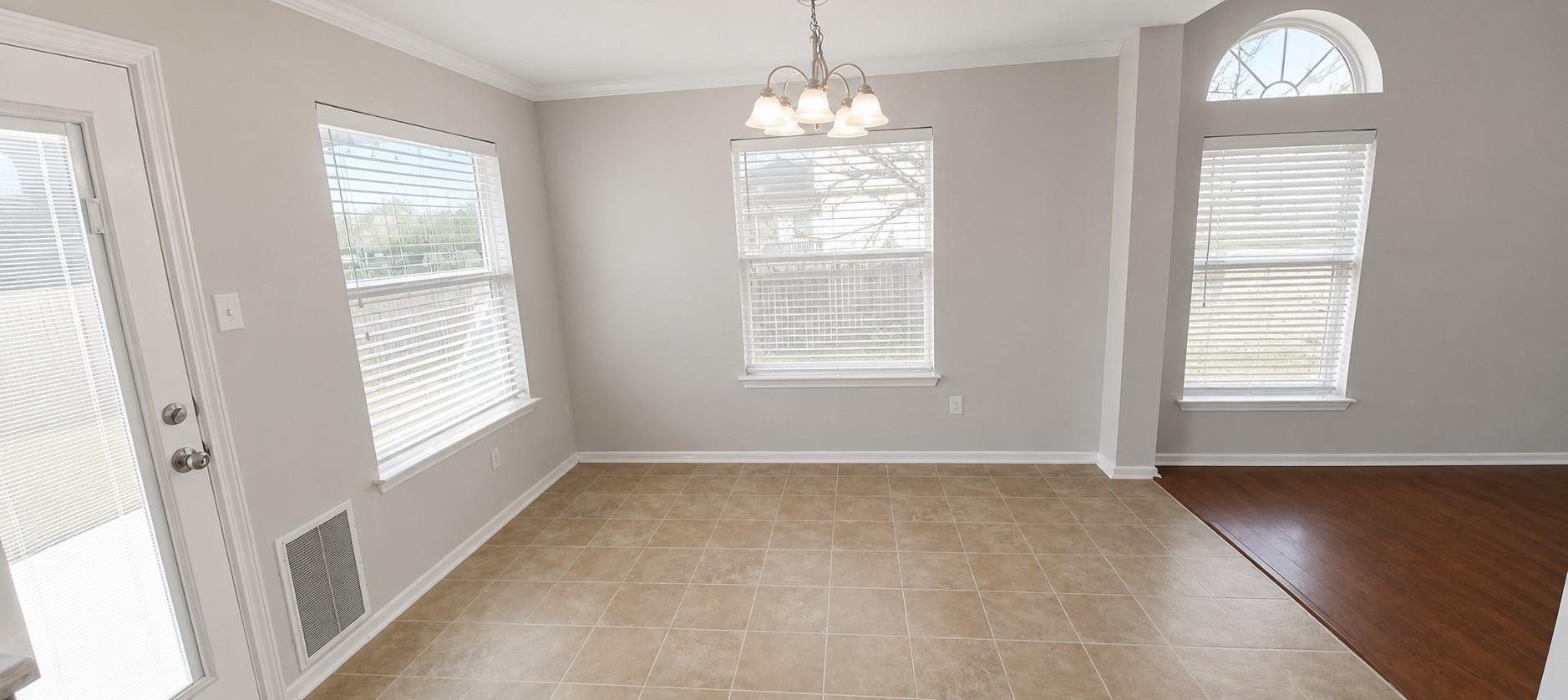 325 Wimberley St Property Photo 22