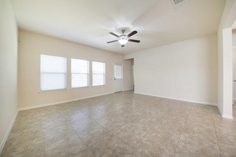 14002 Madrigal Ln Property Photo 13