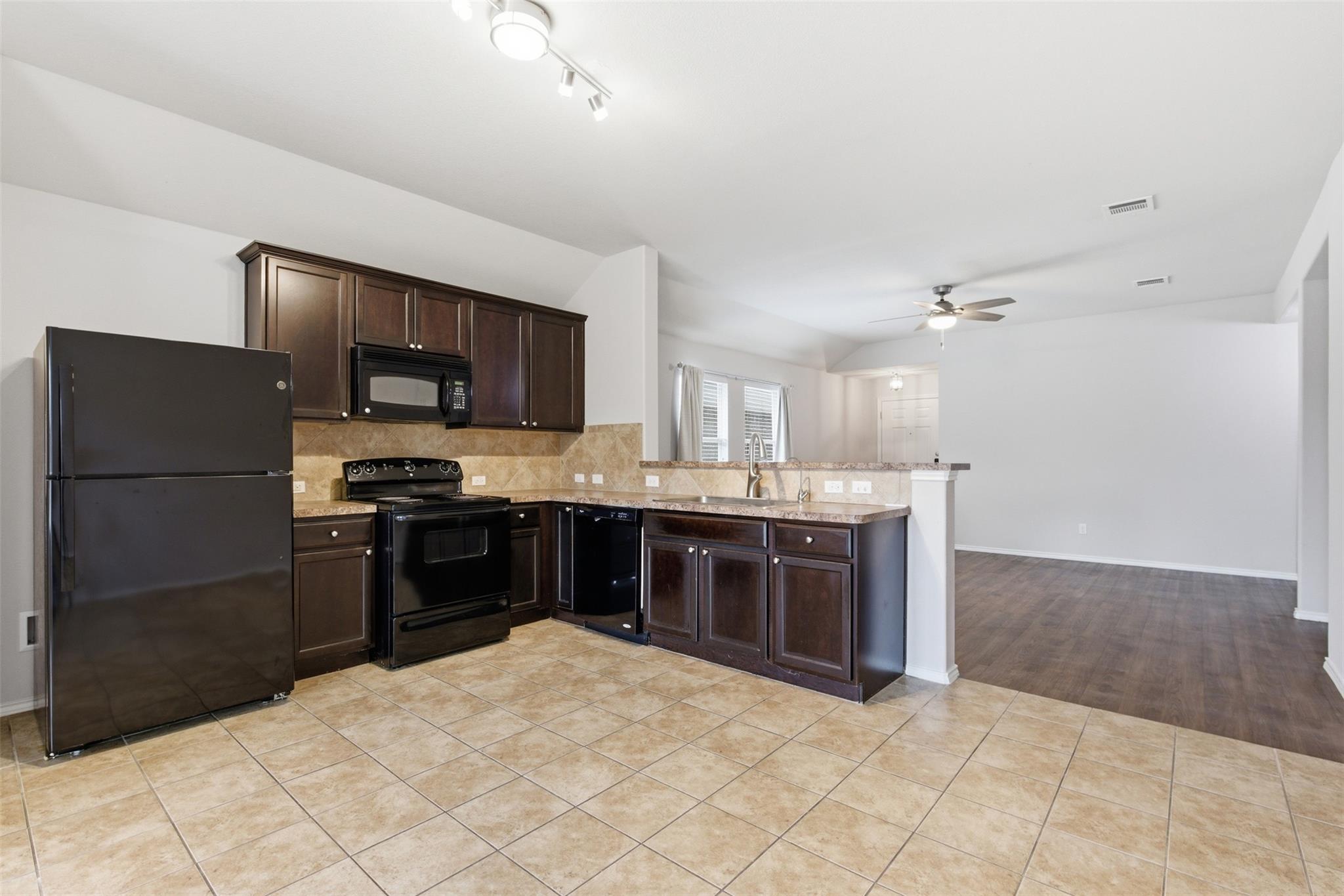 18420 Cloudmore Ln Property Photo 9