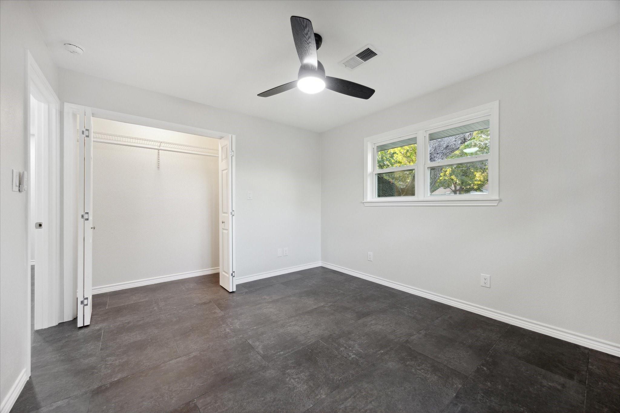1305 W 1st St Property Photo 21