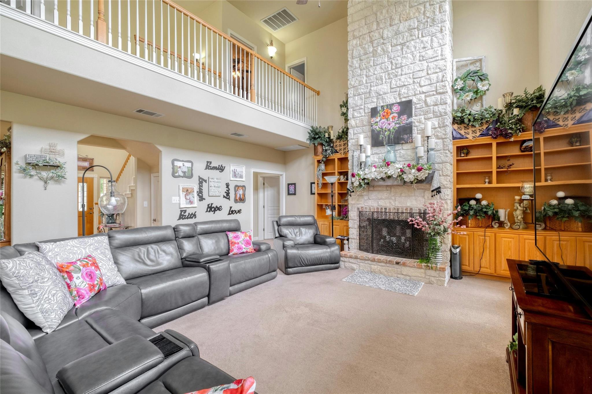 206 High River Ranch Dr Property Photo 6