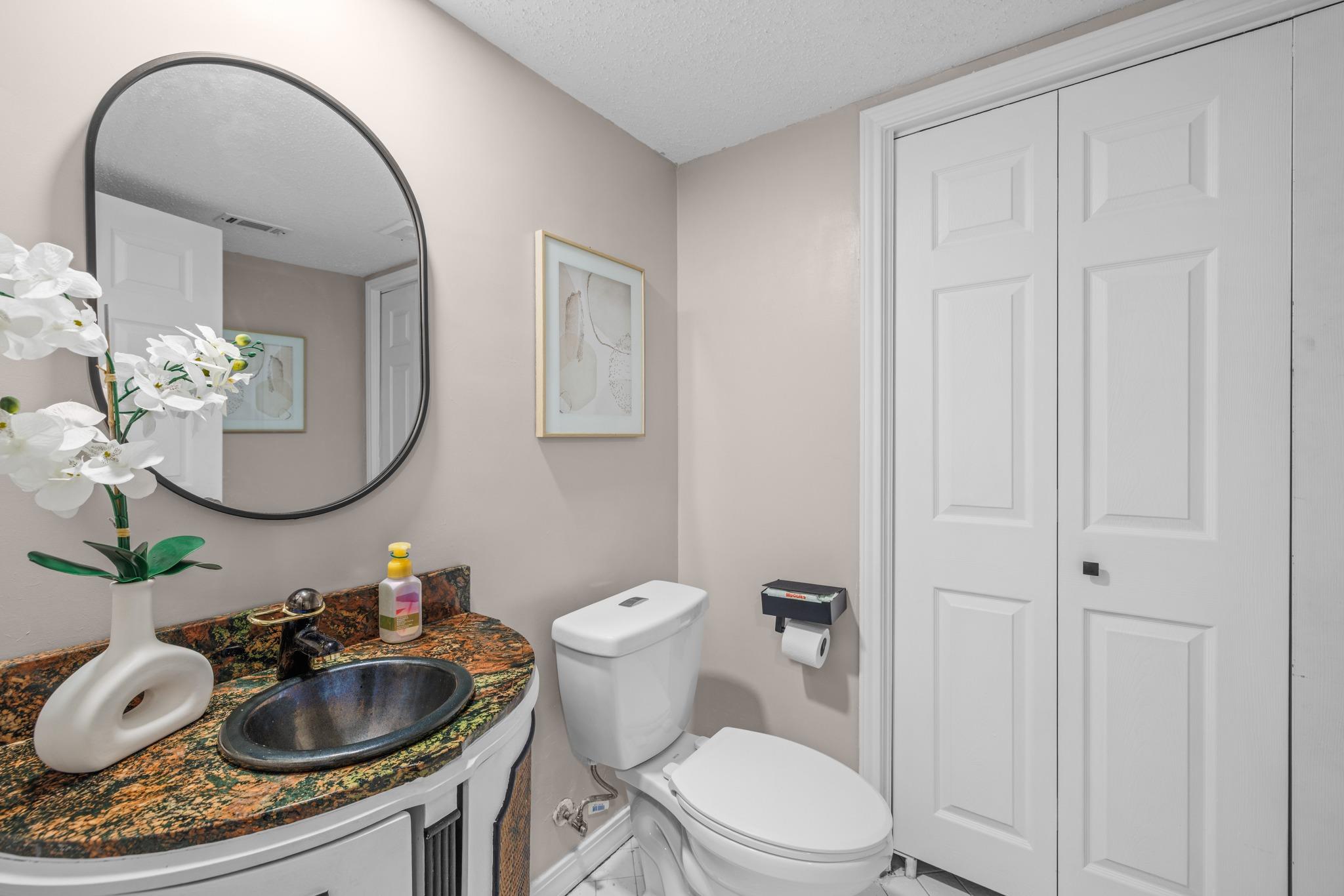 8131 Forest Mesa Dr Property Photo 16