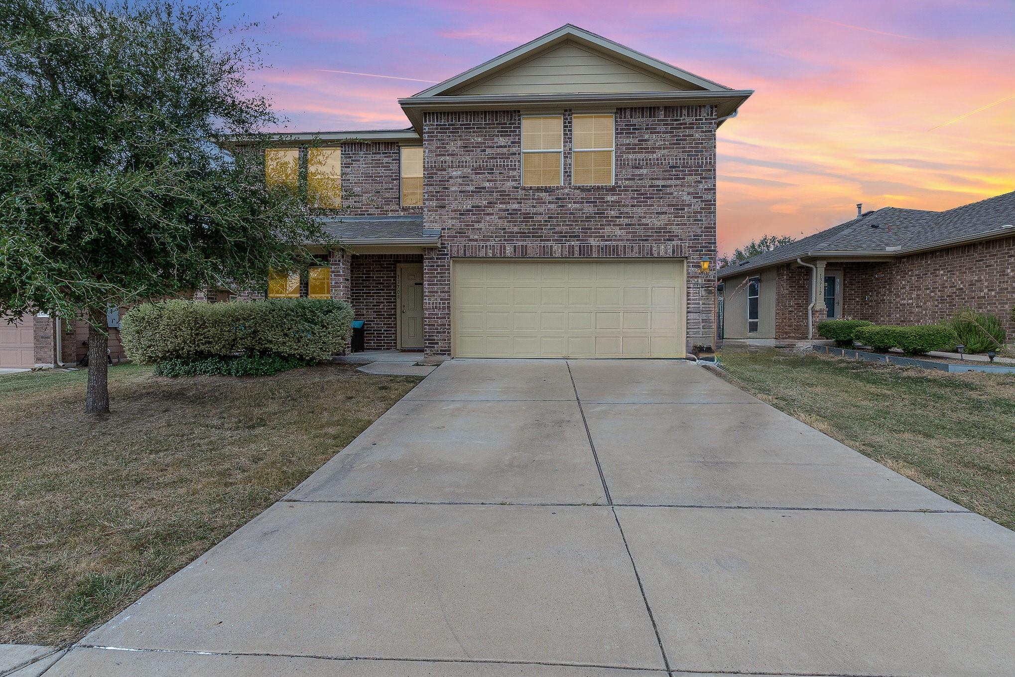 13708 Sierra Wind Ln Property Photo 3
