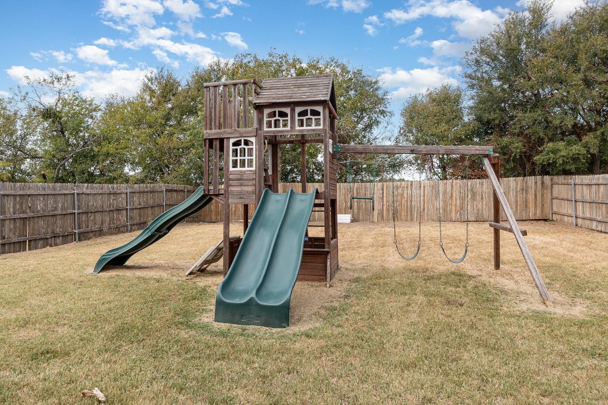 13708 Sierra Wind Ln Property Photo 16