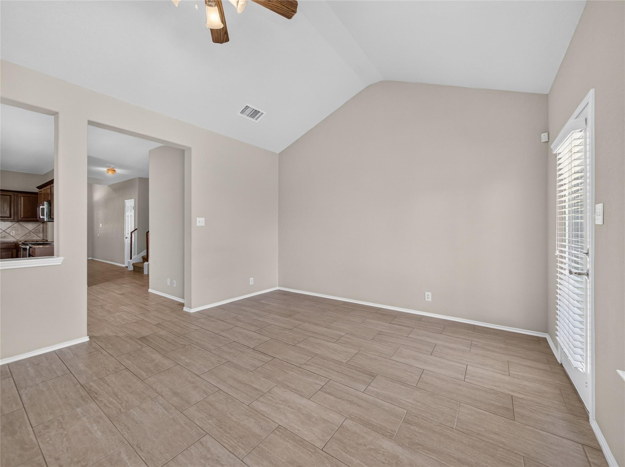 1916 Golden Arrow Ave Property Photo 12