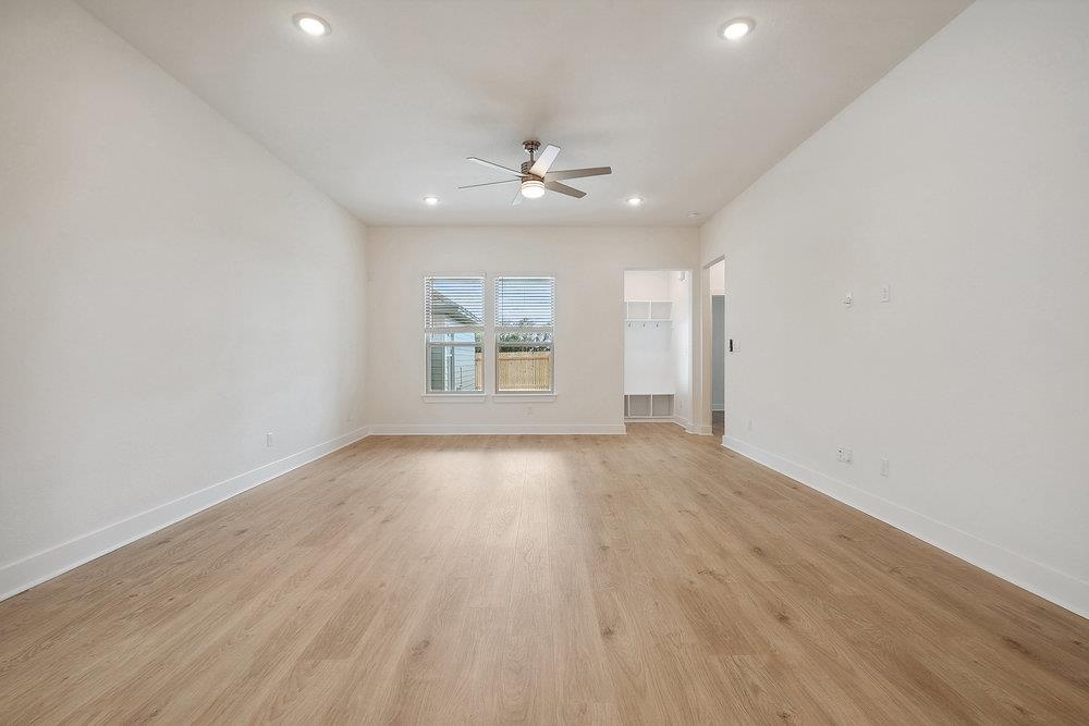 137 Tenny Ln Property Photo 13
