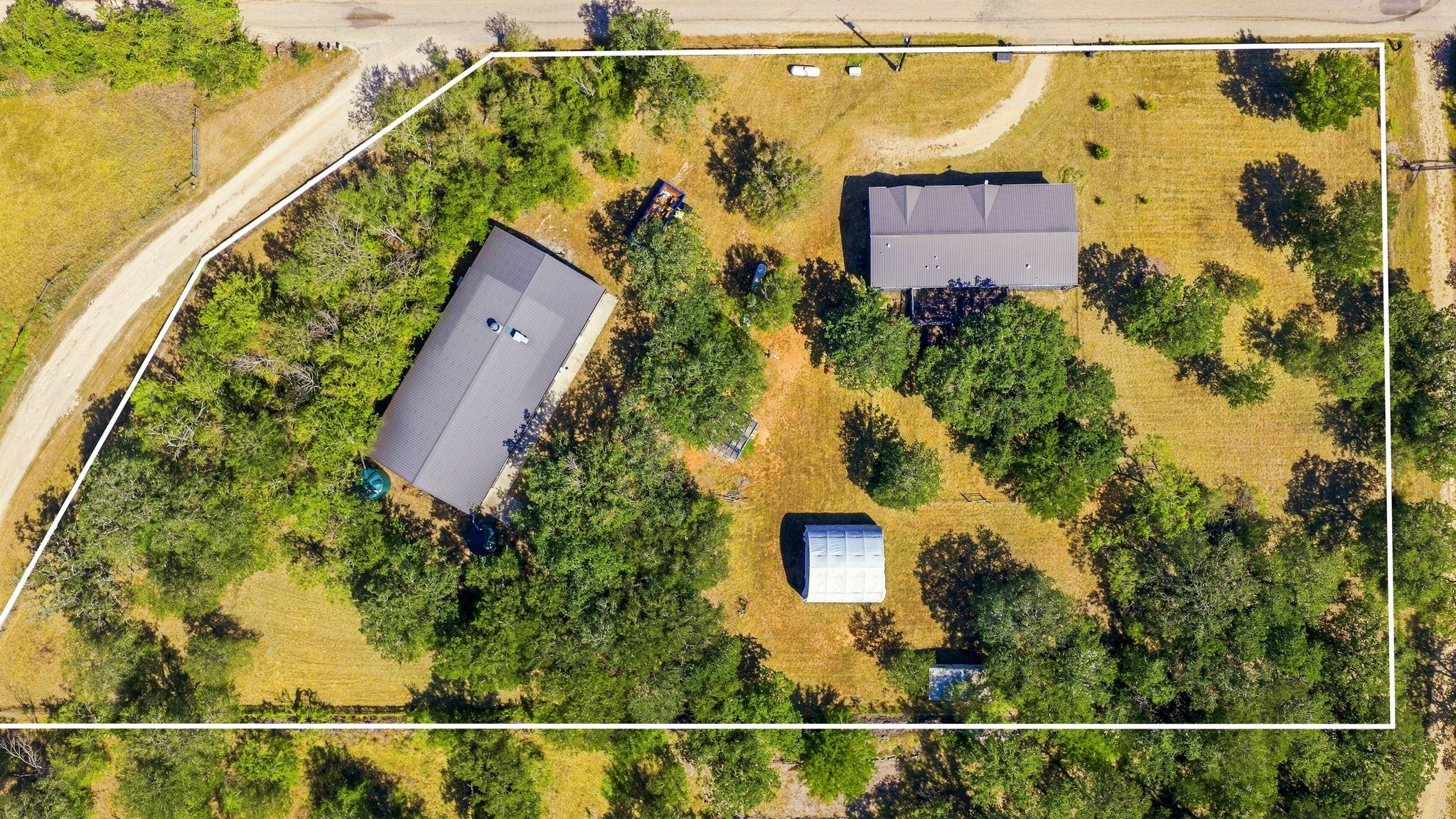 615 Green Acre Dr Property Photo 4