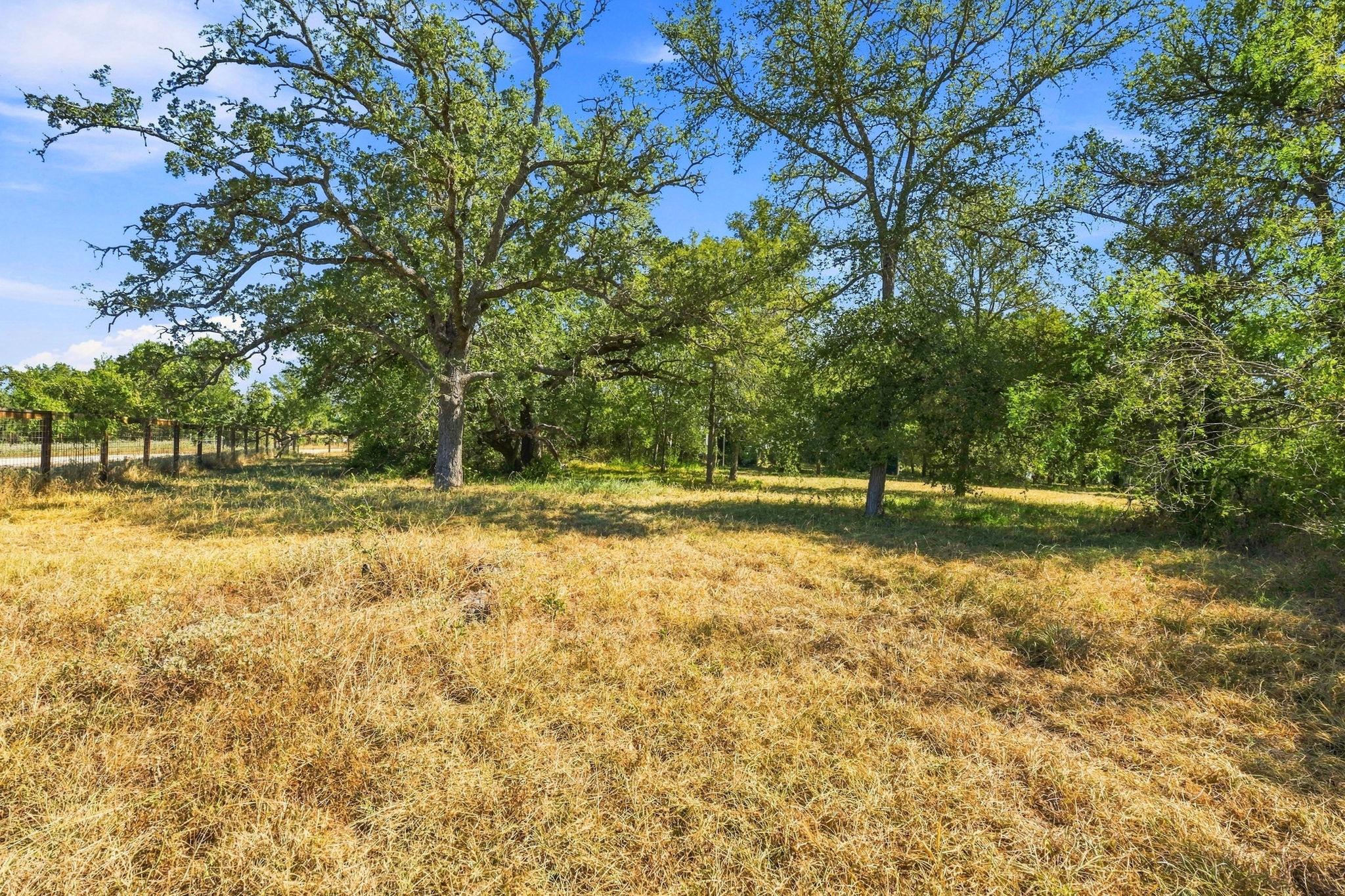 615 Green Acre Dr Property Photo 36