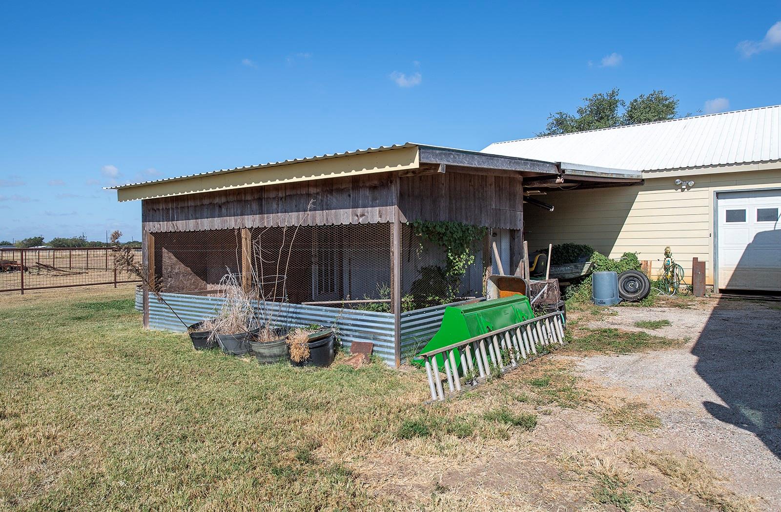 1833 County Road 305 None Property Photo 5