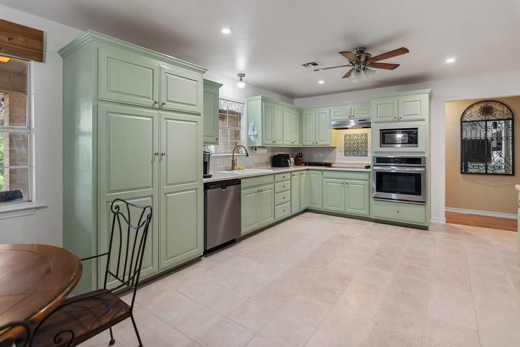 1310 Mckinley Ave Property Photo 11