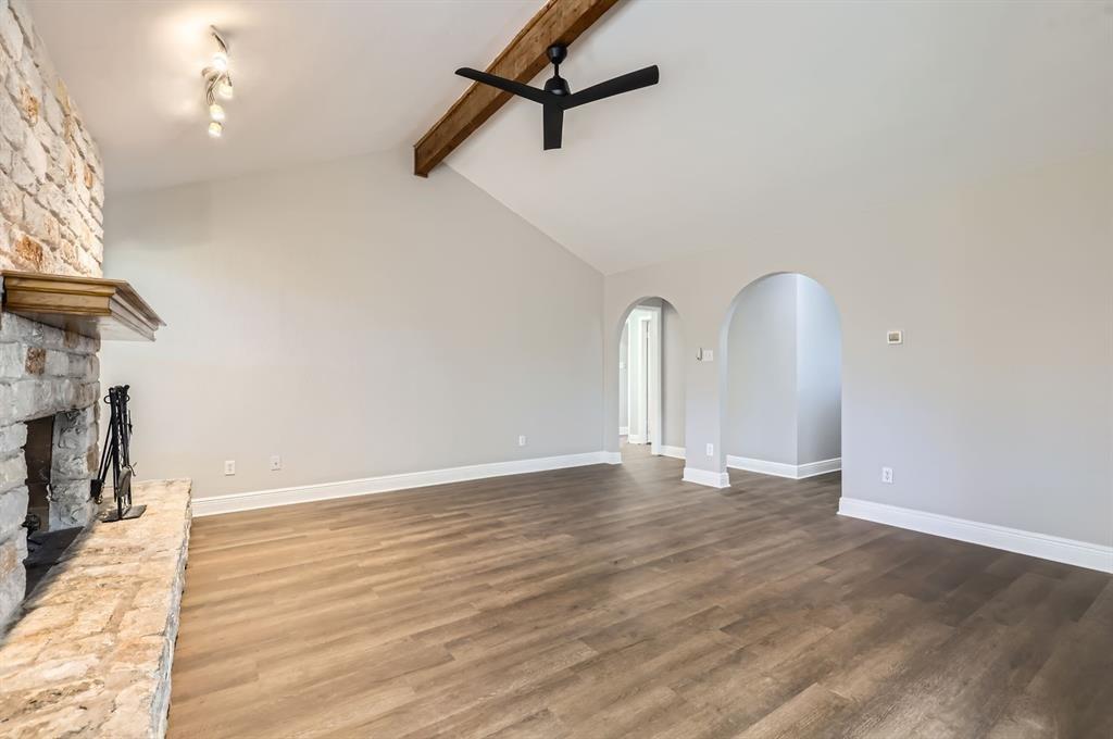 113 Wagon Wheel Trl Property Photo 8