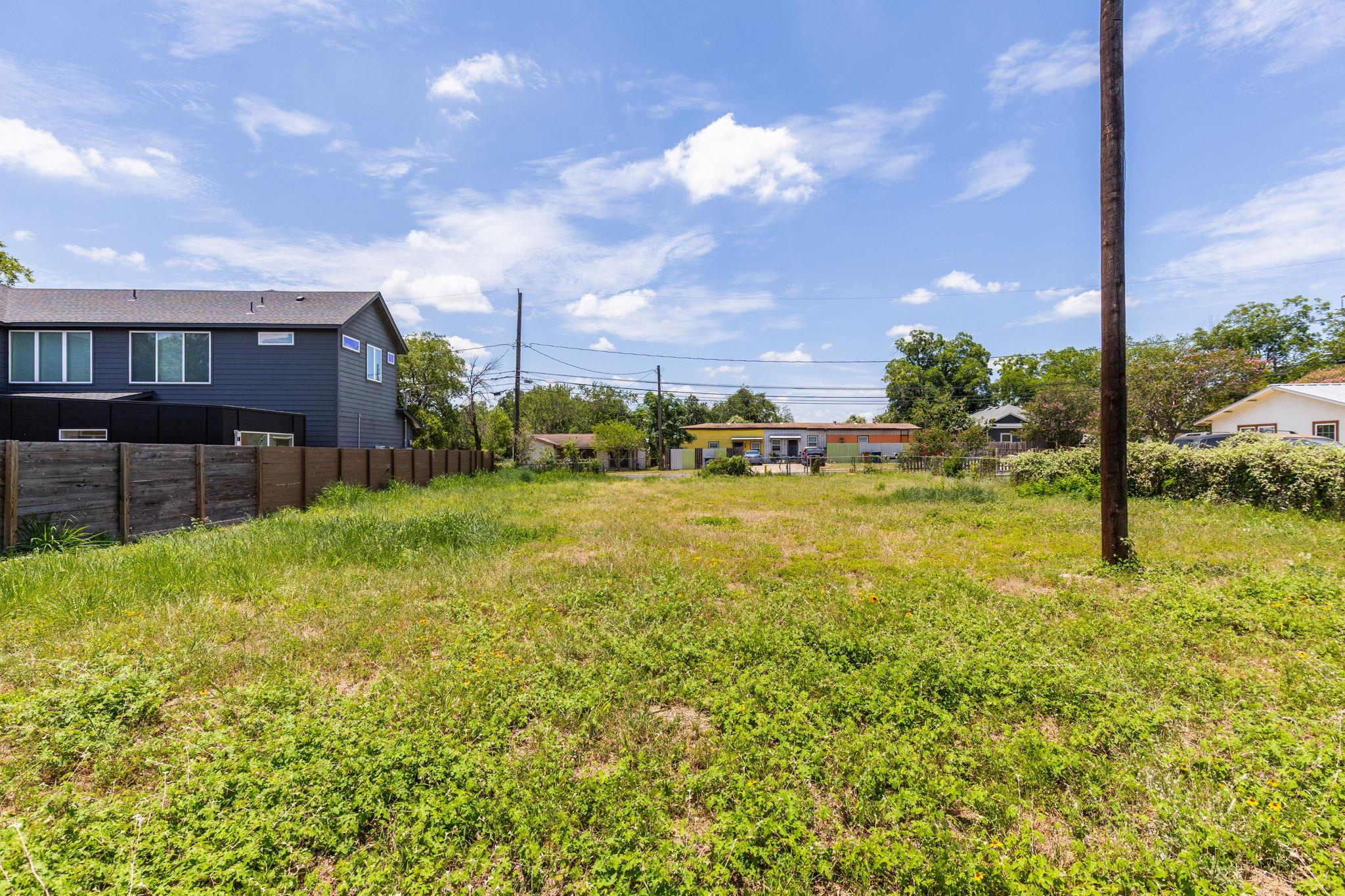 6312 Felix Ave Property Photo 11