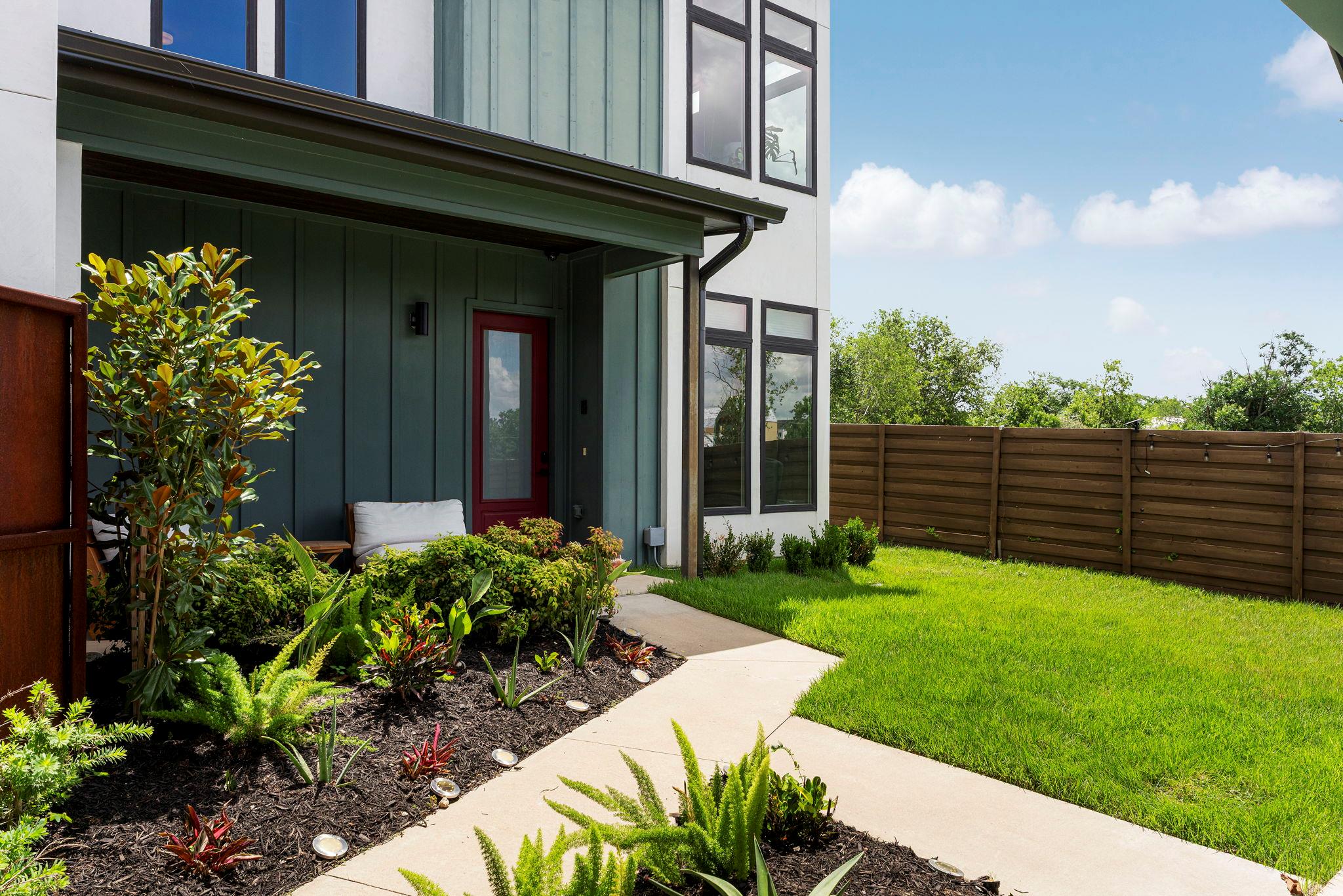 2103 Greenwood Ave #building 1 Property Photo 4