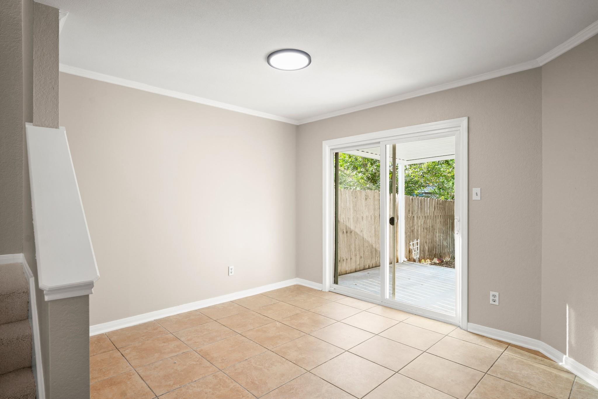 2109 Redwing Way Property Photo 4